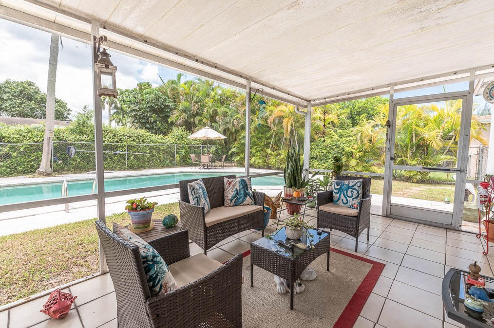 11156 Median St, Boca Raton, FL 33428-3922