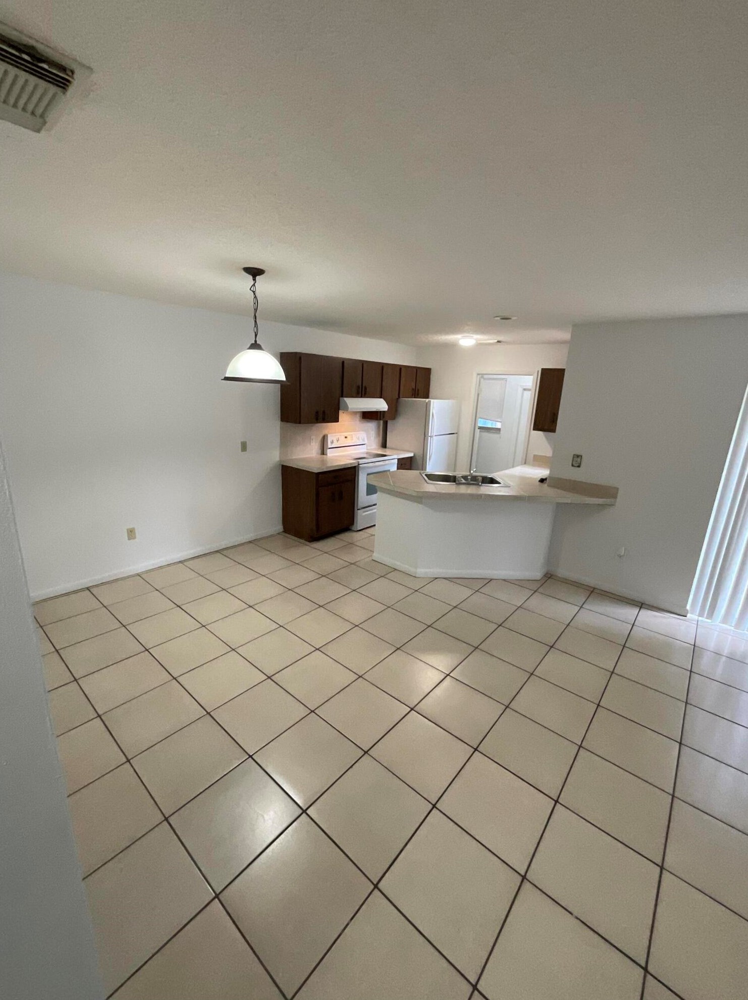 310 S 14th St #b, Fort Pierce, FL 34950