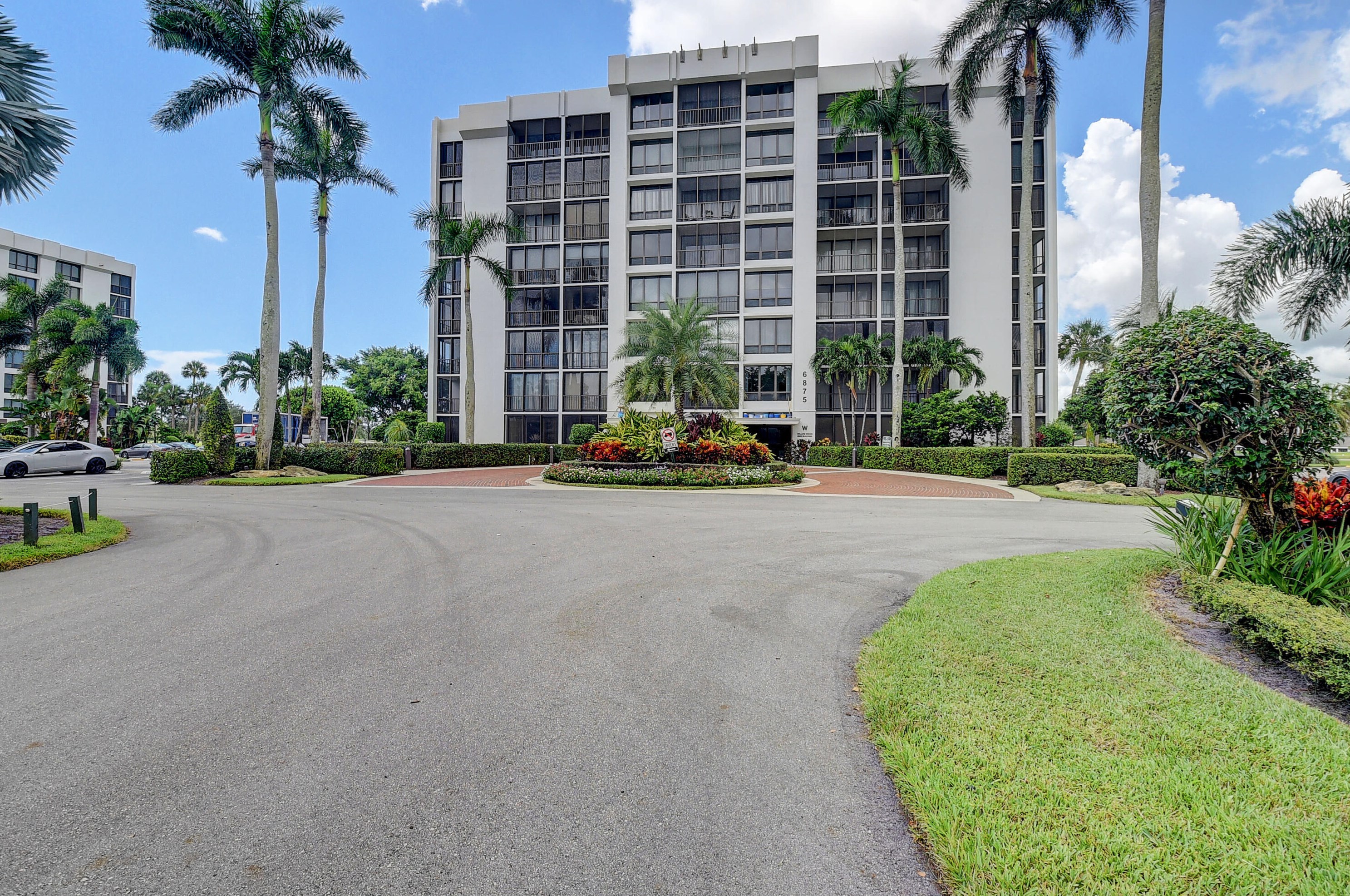 6875 Willow Wood Dr, Boca Raton, FL 33434-3527