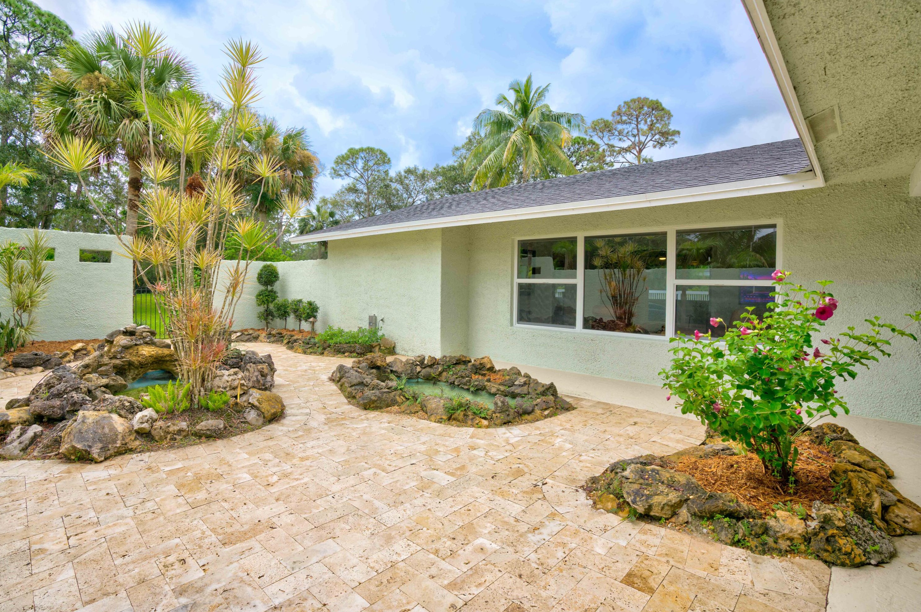 10046 175th Rd, Jupiter FL  33478-4712 exterior