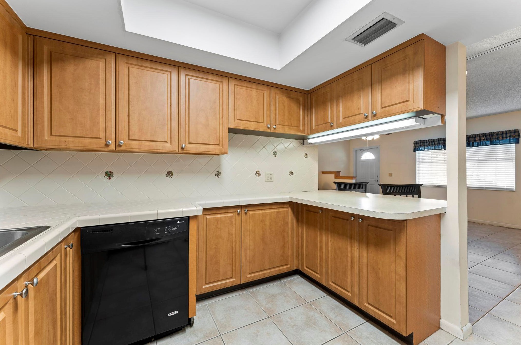 4782 Cambridge St, Lake Worth FL  33463-2272 exterior