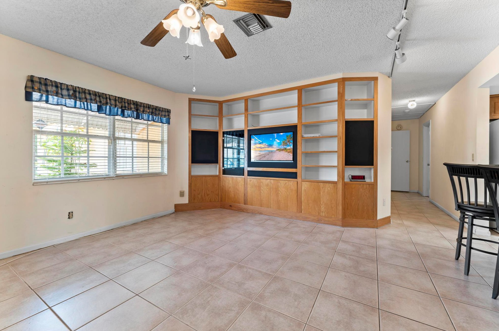4782 Cambridge St, Lake Worth FL  33463-2272 exterior