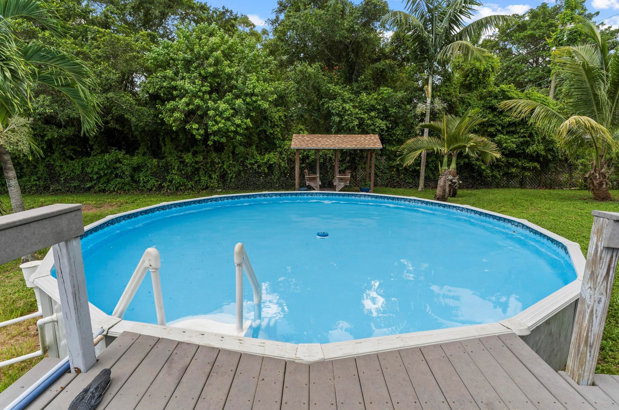 4782 Cambridge St, Lake Worth FL  33463-2272 exterior
