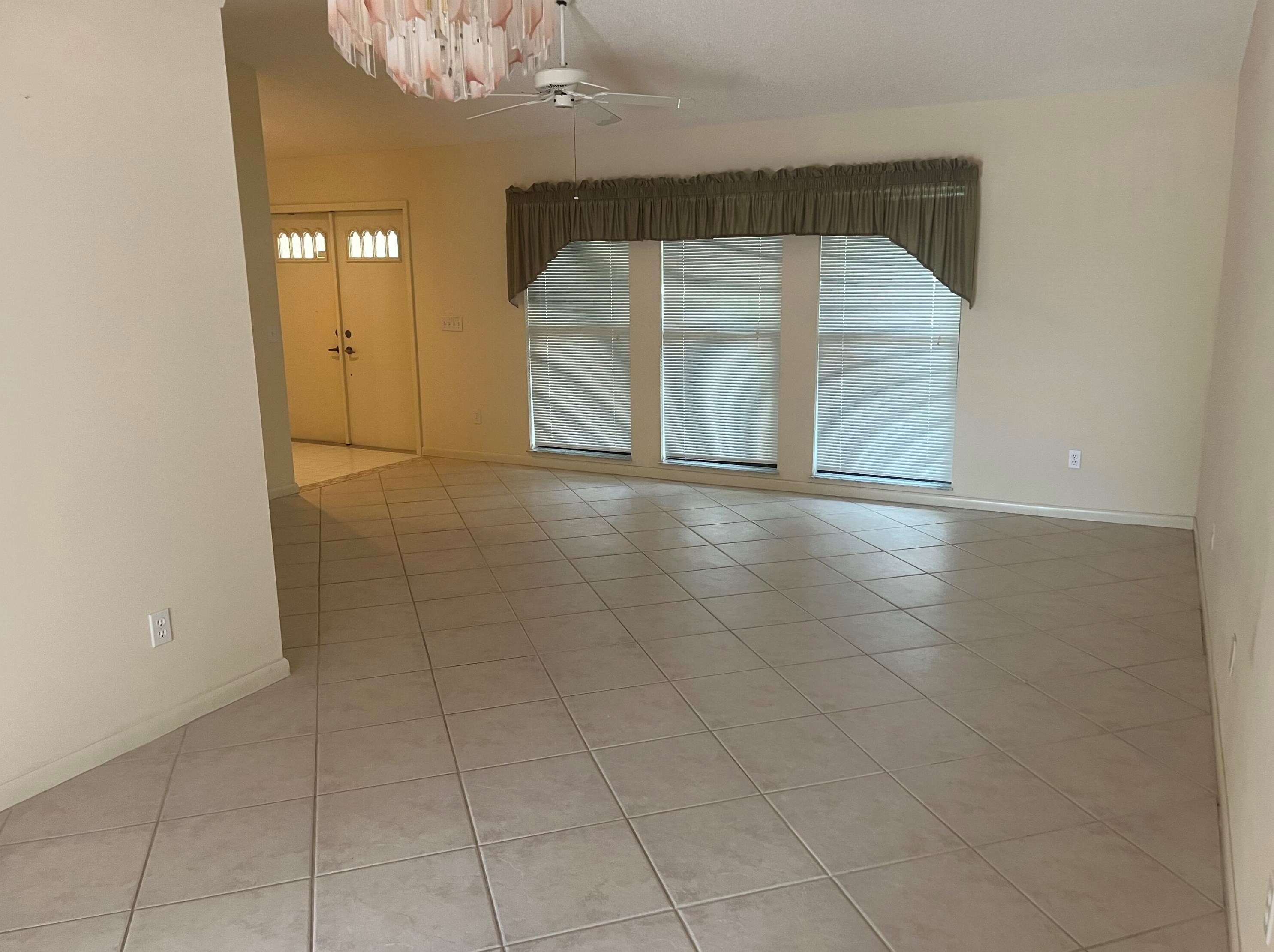 2361 Sw Woodridge St, Fort Pierce, FL 34953