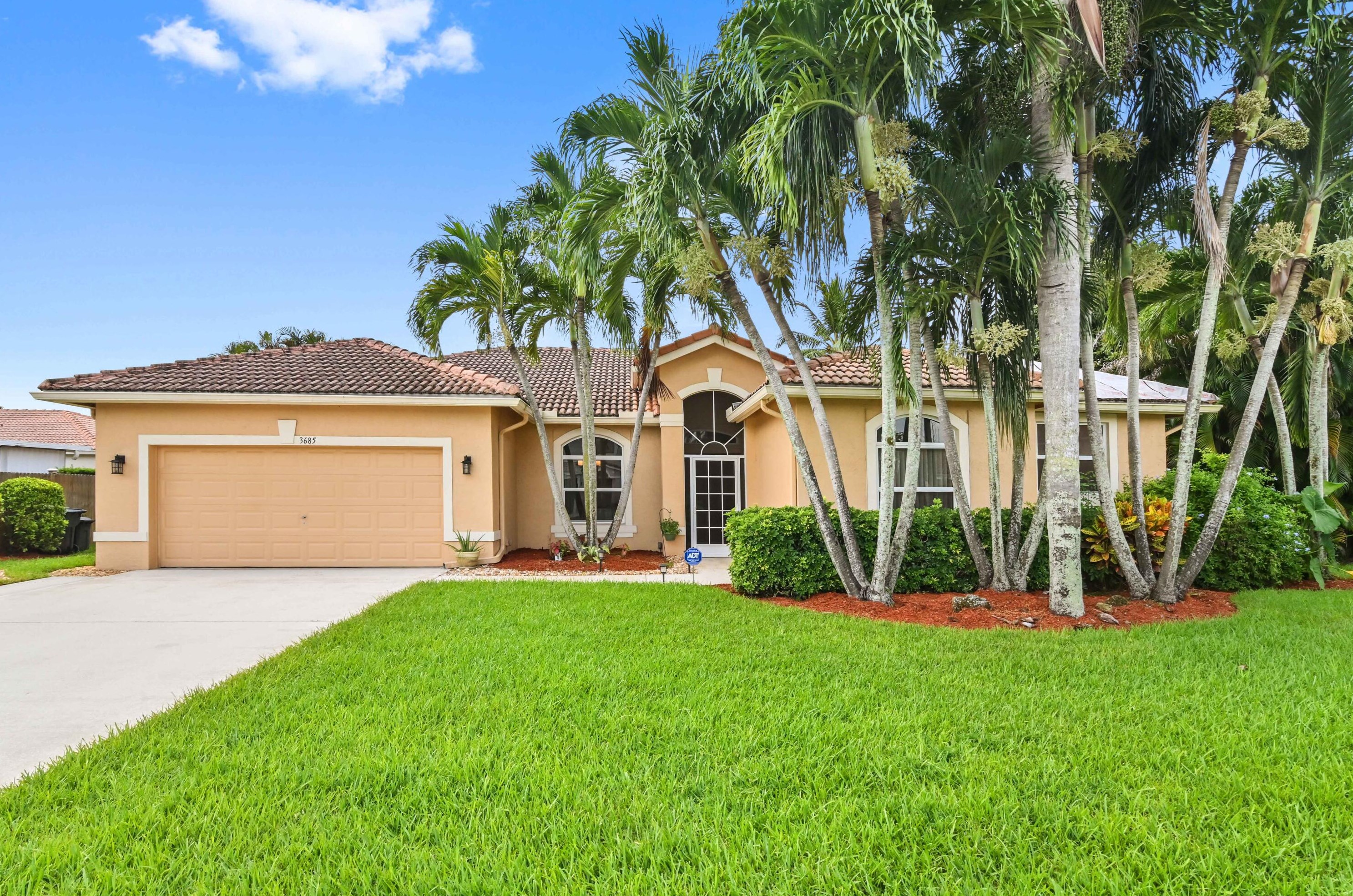 3685 Cypress Lake Dr, Lake Worth, FL 33467-2202
