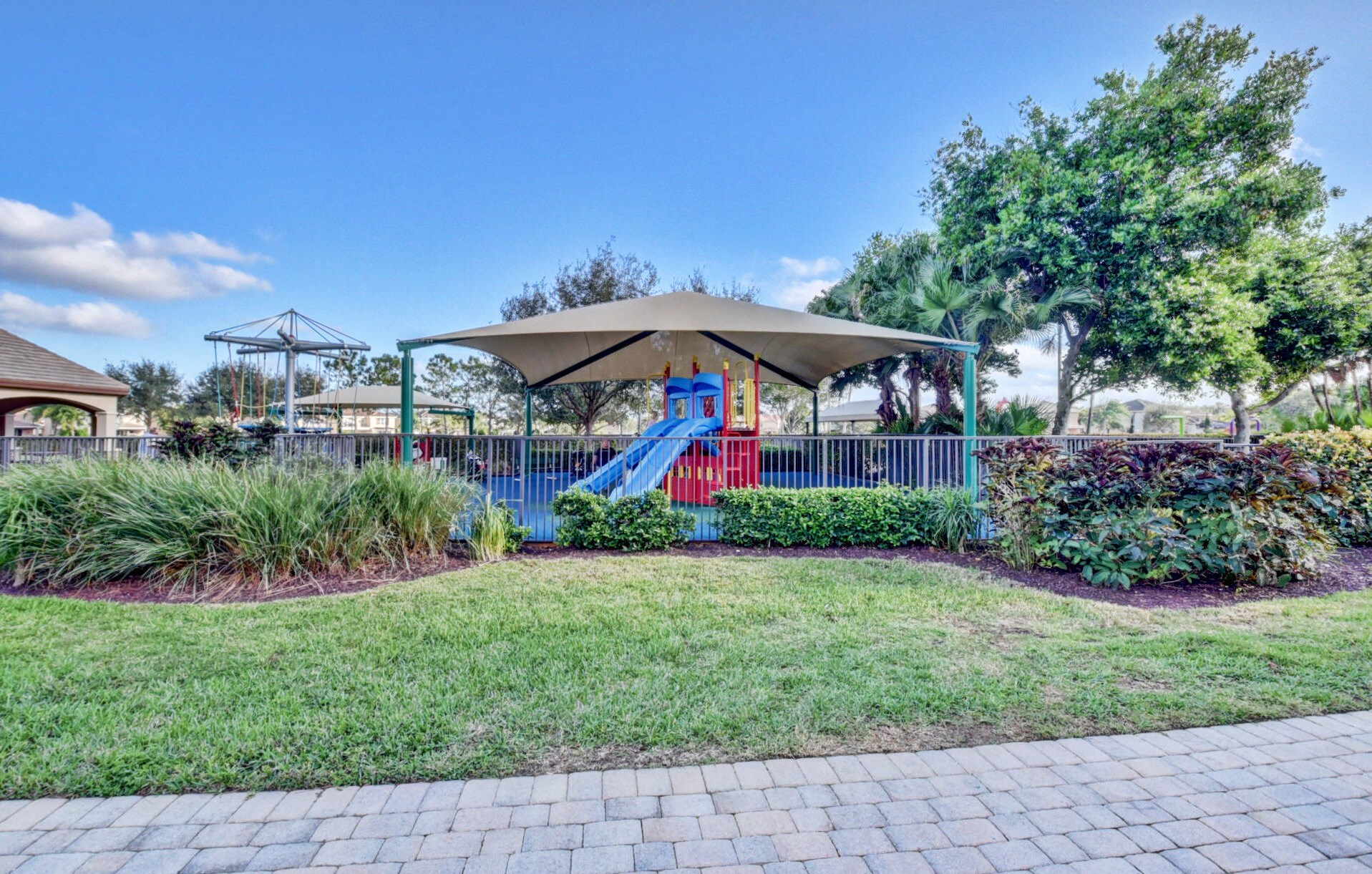 8955 Briarwood Meadow Ln, Boynton Beach FL 33473-7817 exterior