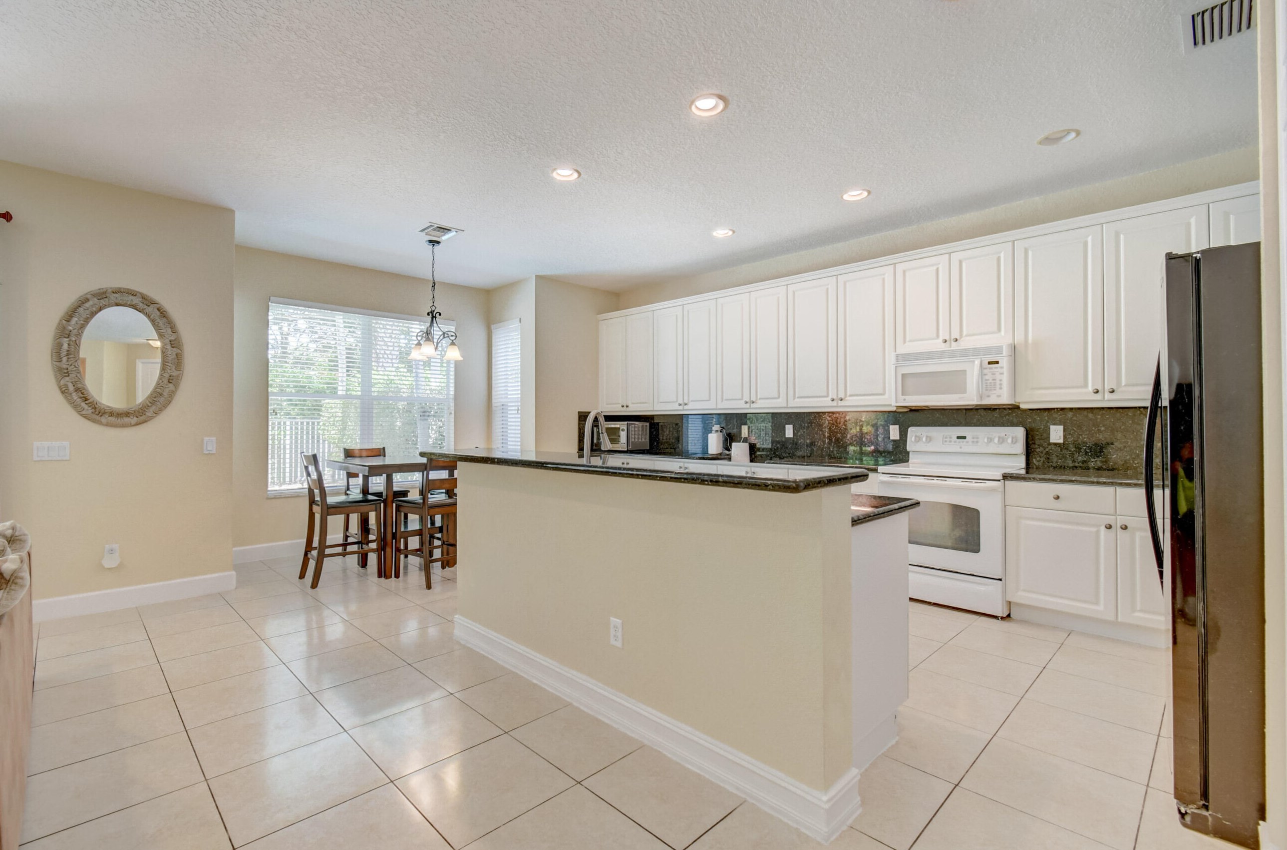 8955 Briarwood Meadow Ln, Boynton Beach FL 33473-7817 exterior