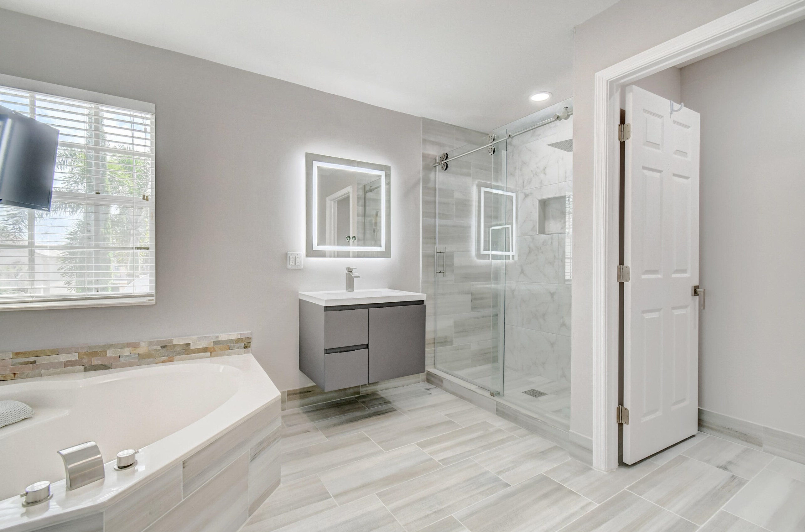 8955 Briarwood Meadow Ln, Boynton Beach FL 33473-7817 exterior