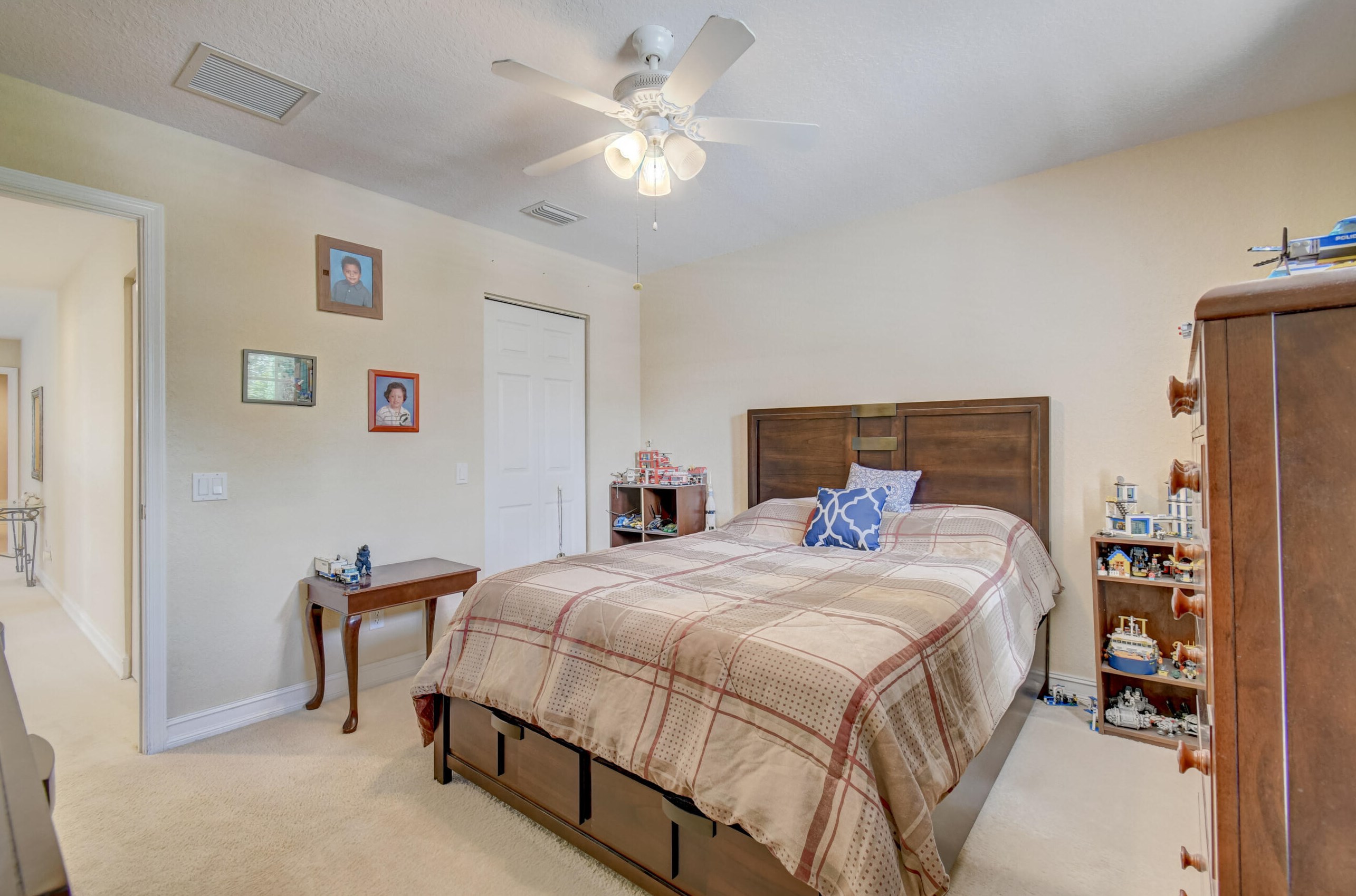 8955 Briarwood Meadow Ln, Boynton Beach FL 33473-7817 exterior