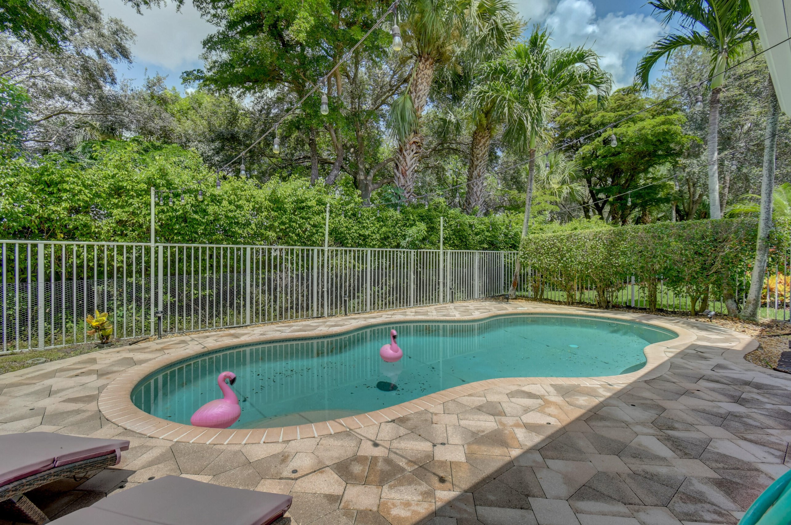 8955 Briarwood Meadow Ln, Boynton Beach FL 33473-7817 exterior