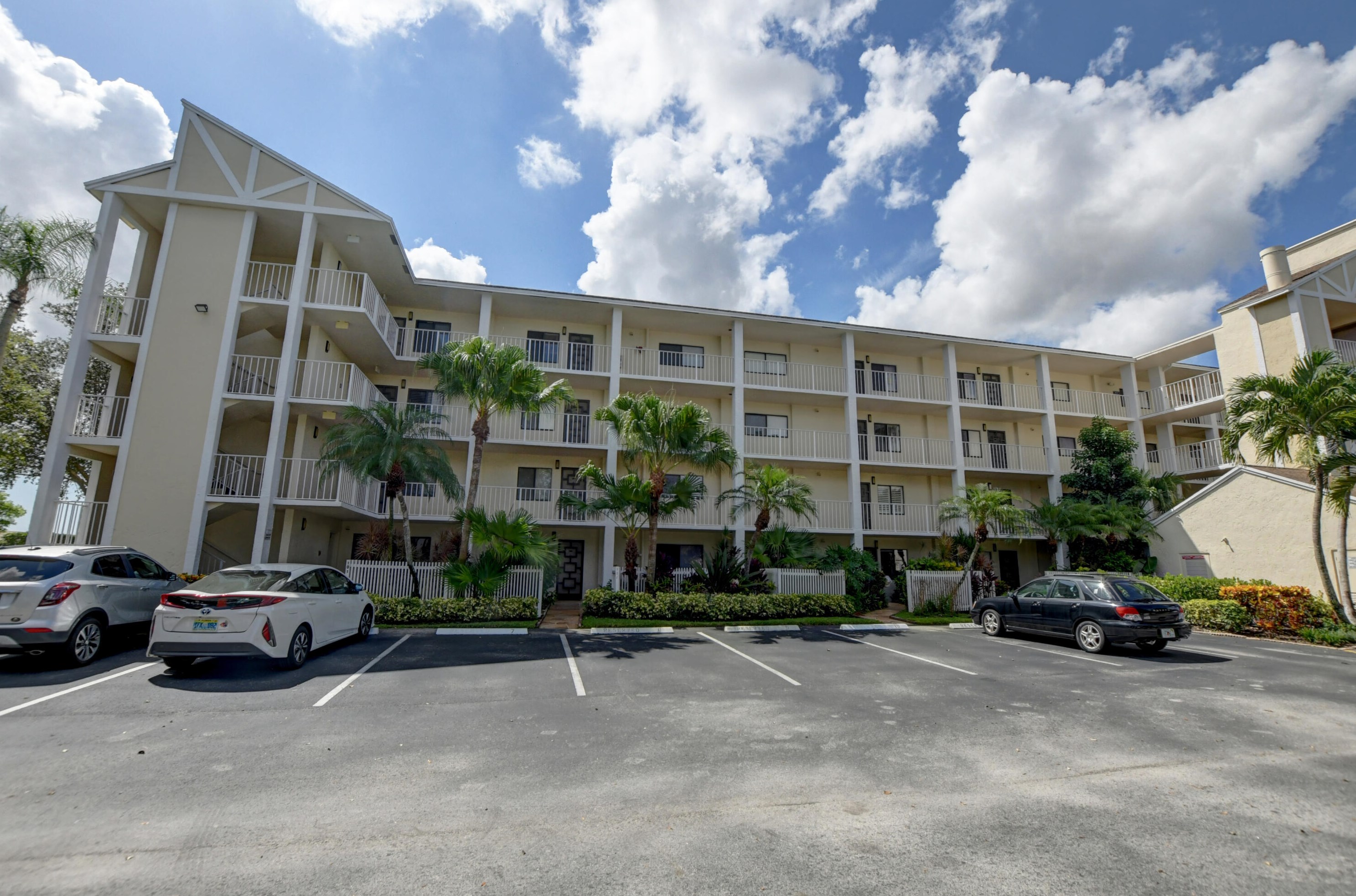 7270 Ashford Pl #307, Delray Beach, FL 33446