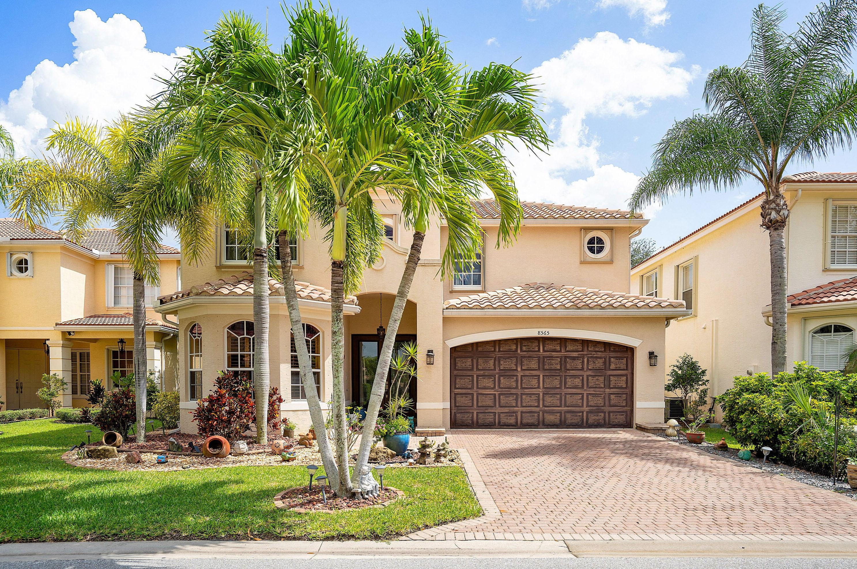 8565 Breezy Hill Dr, Boynton Beach, FL 33473