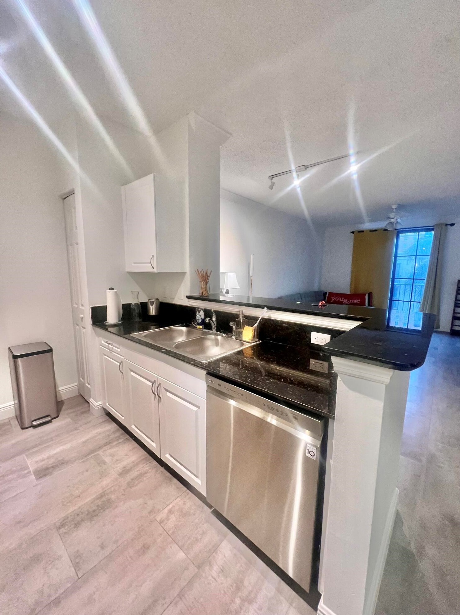 630 S Sapodilla Ave # 503, West Palm Beach, FL