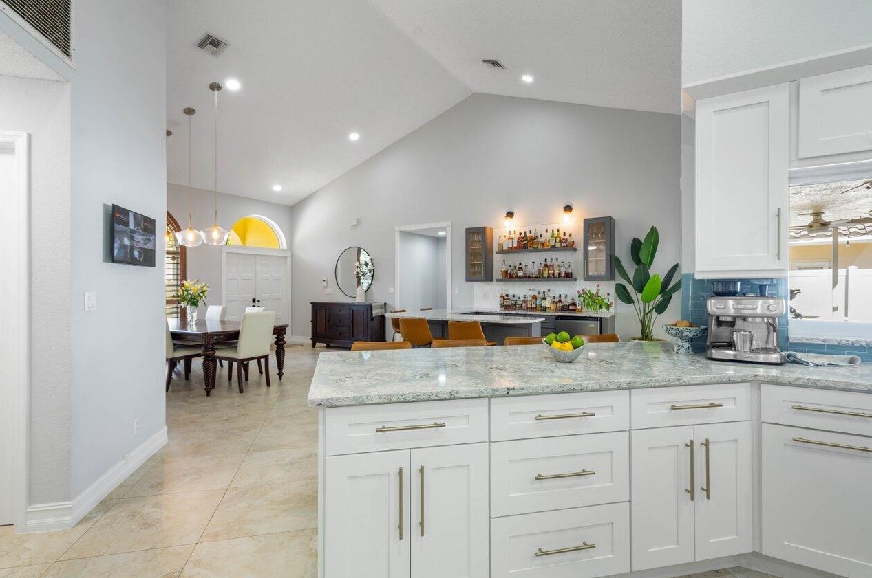 6190 Vis Linda Ln, Boca Raton FL 33433-8225 exterior