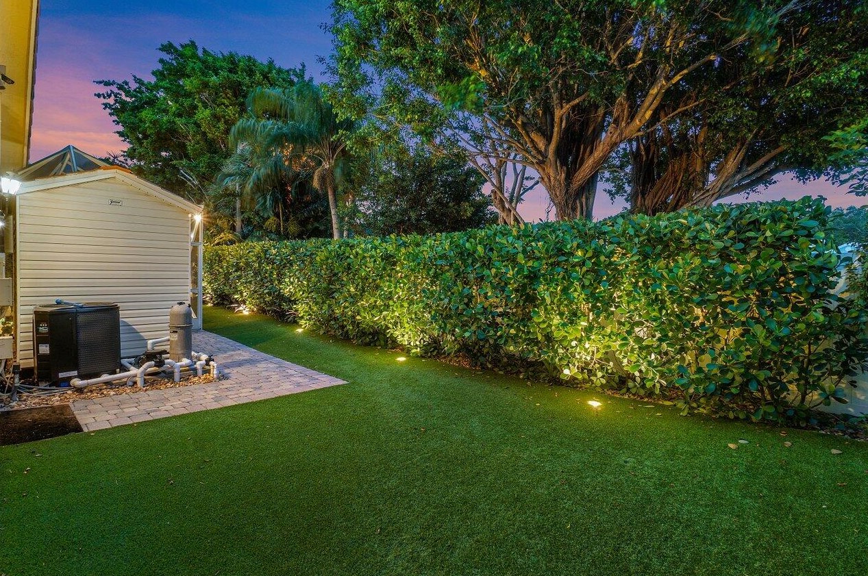 6190 Vis Linda Ln, Boca Raton FL 33433-8225 exterior