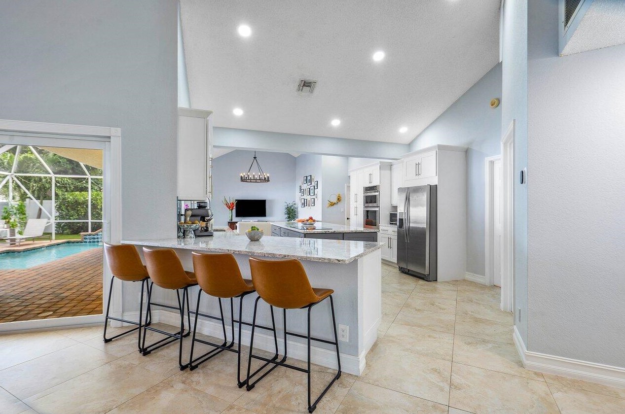 6190 Vis Linda Ln, Boca Raton FL 33433-8225 exterior