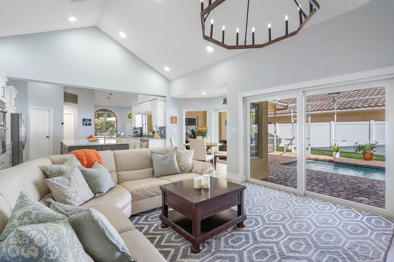 6190 Vis Linda Ln, Boca Raton FL 33433-8225 exterior