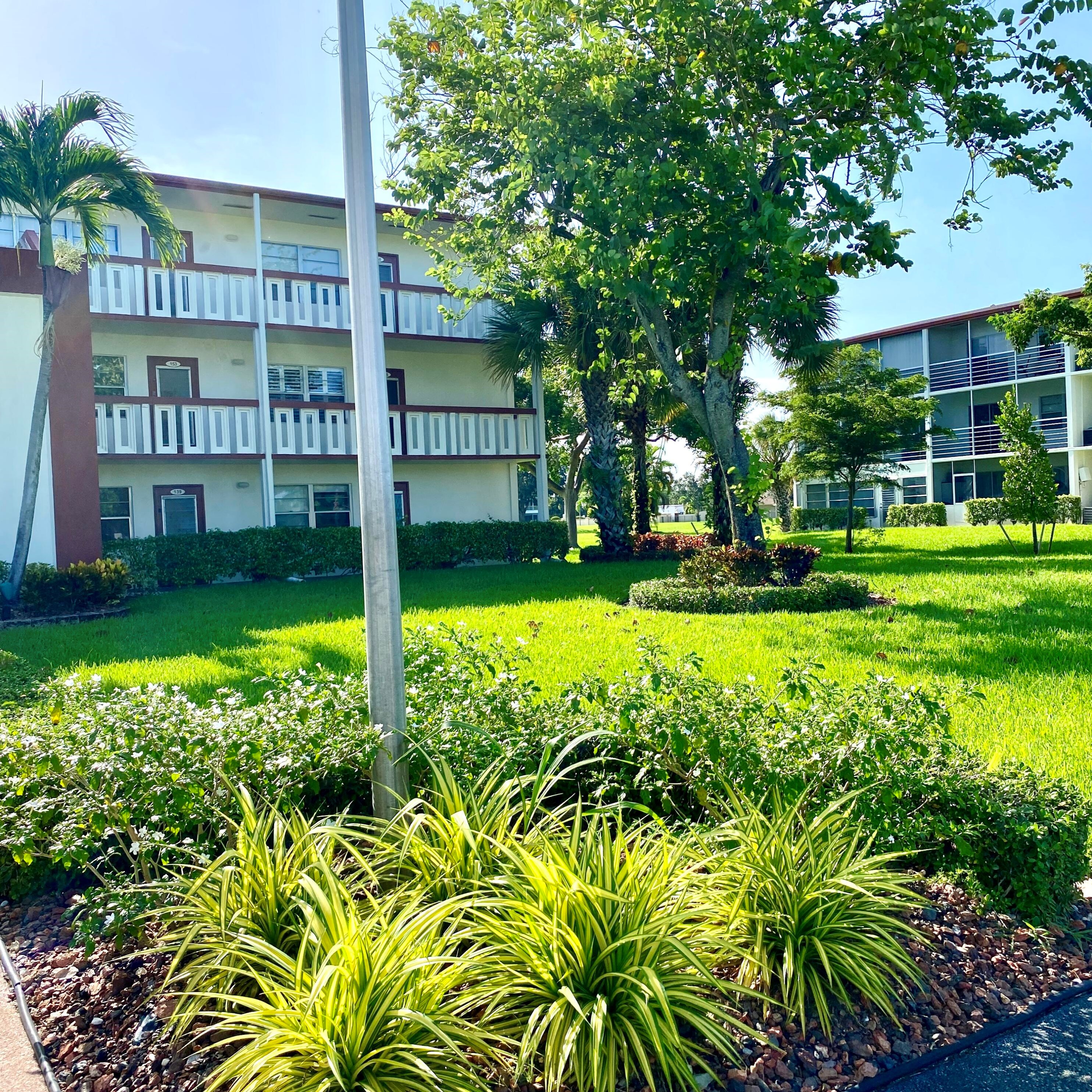 159 Brighton D, Boca Raton FL  33434-2924 exterior