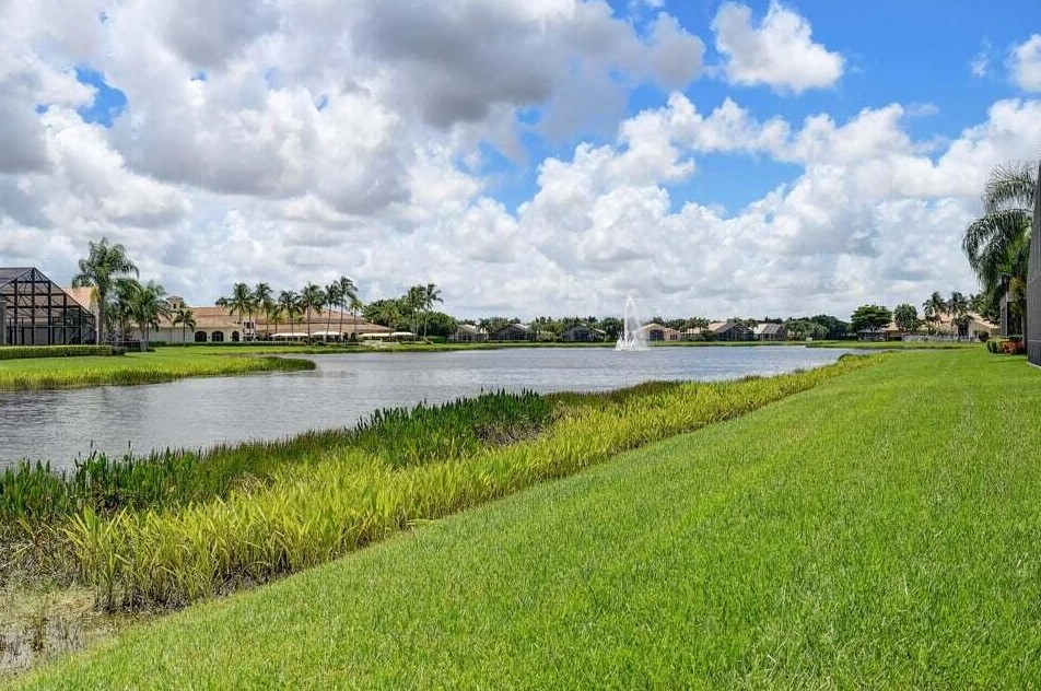 7709 Royale River Ln, Lake Worth FL  33467-6919 exterior