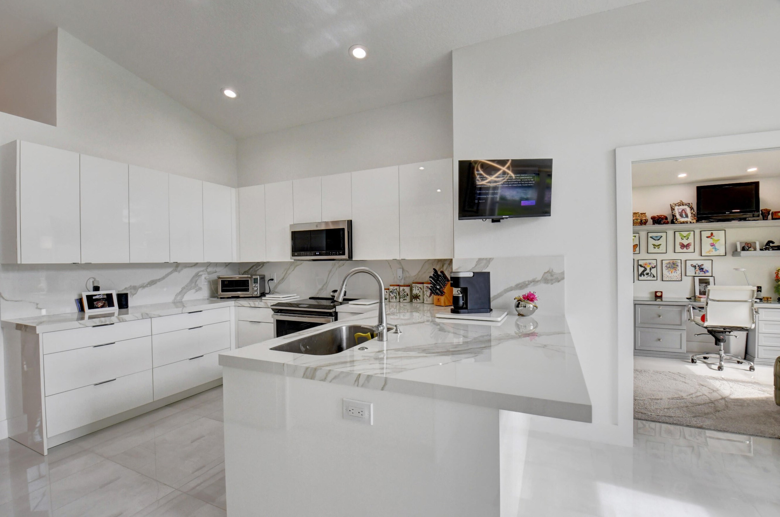 7709 Royale River Ln, Lake Worth FL  33467-6919 exterior