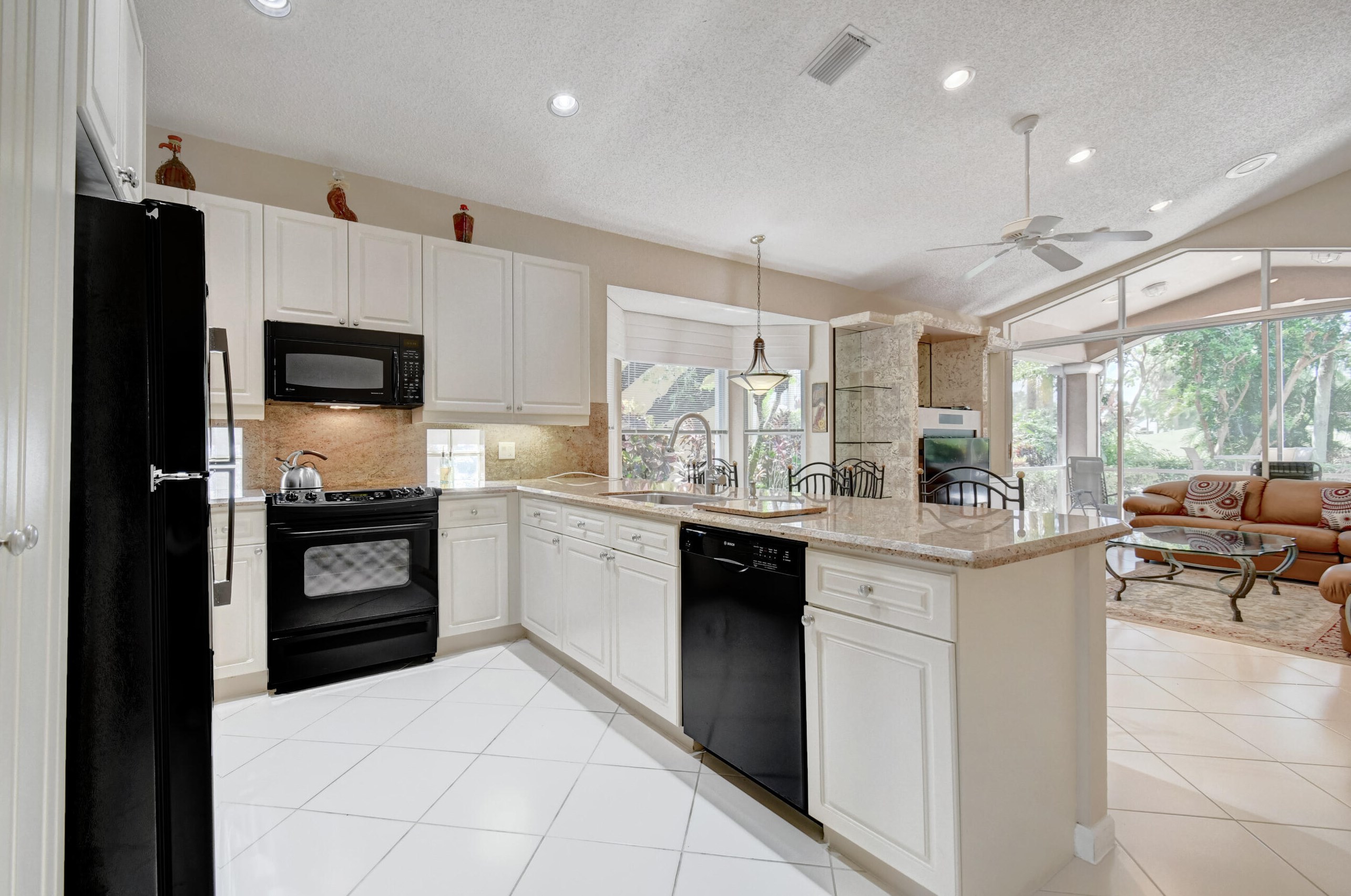 10771 Fairmont Vlg Dr, Lake Worth FL 33449-8609 exterior