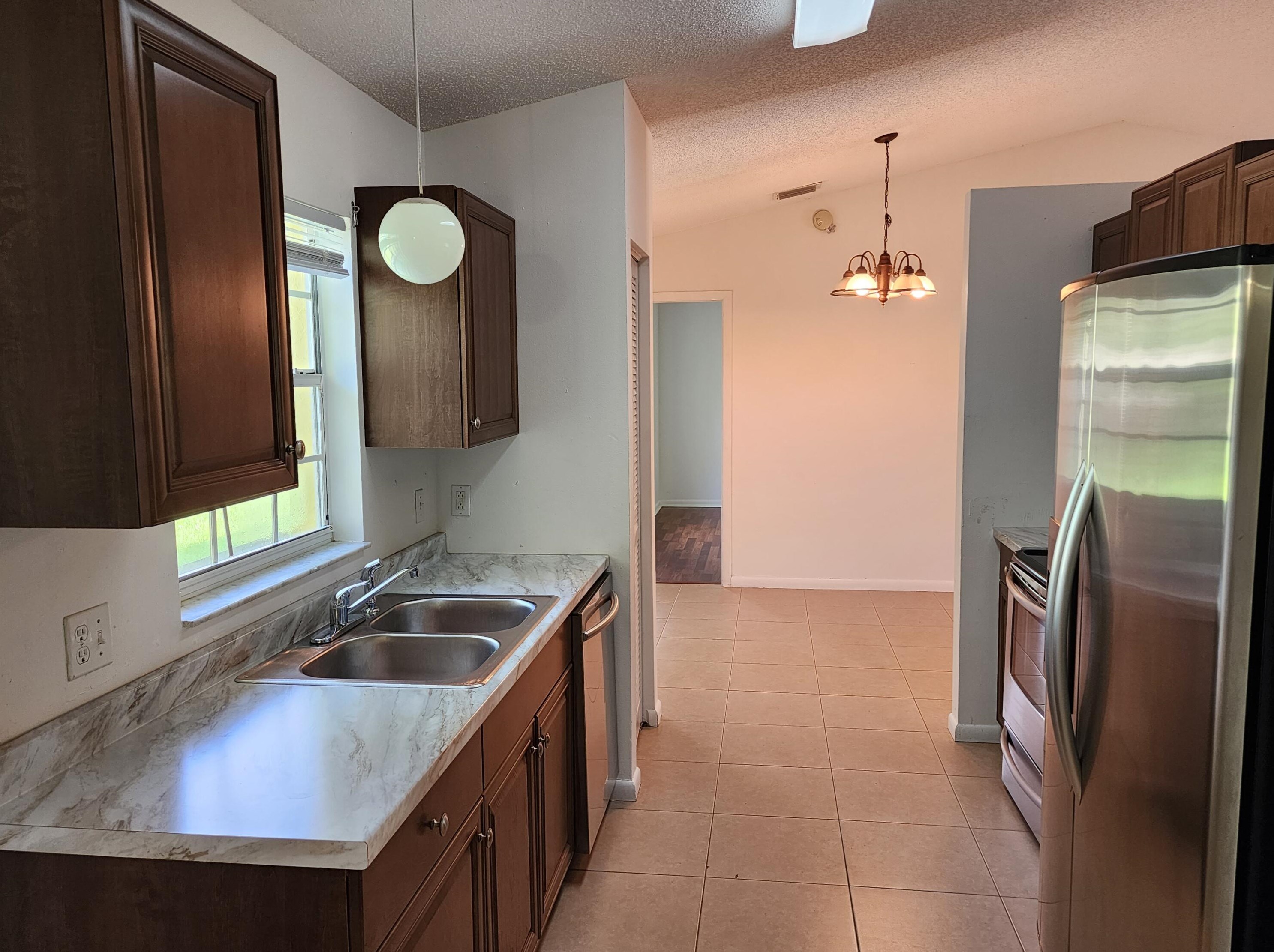 2514 Se Rock Springs Dr, Fort Pierce, FL 34952