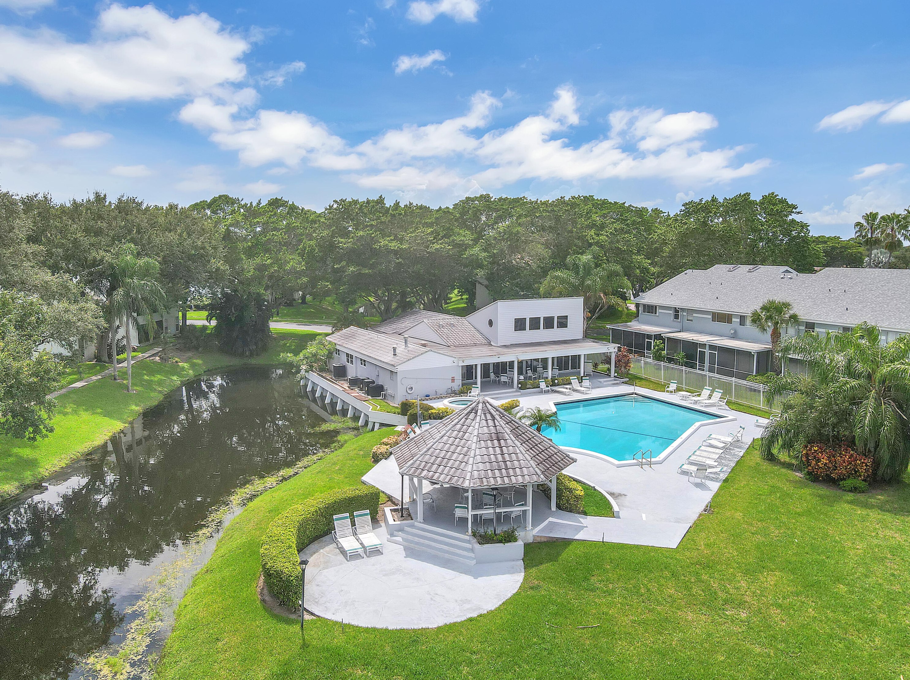 6237 Old Court Rd, Boca Raton FL  33433-7832 exterior