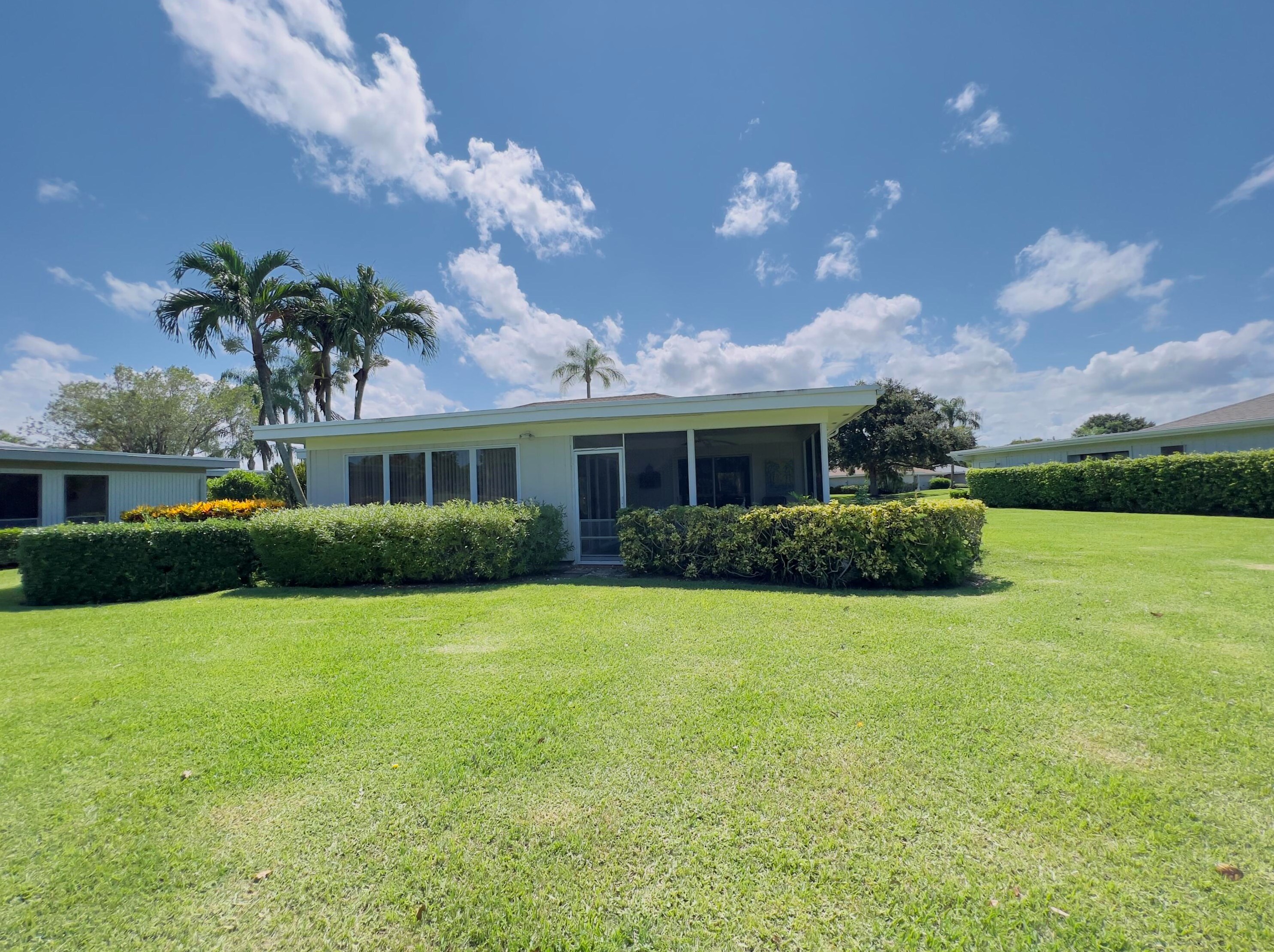 13564 Whispering Lakes Ln, West Palm Beach, FL 33418
