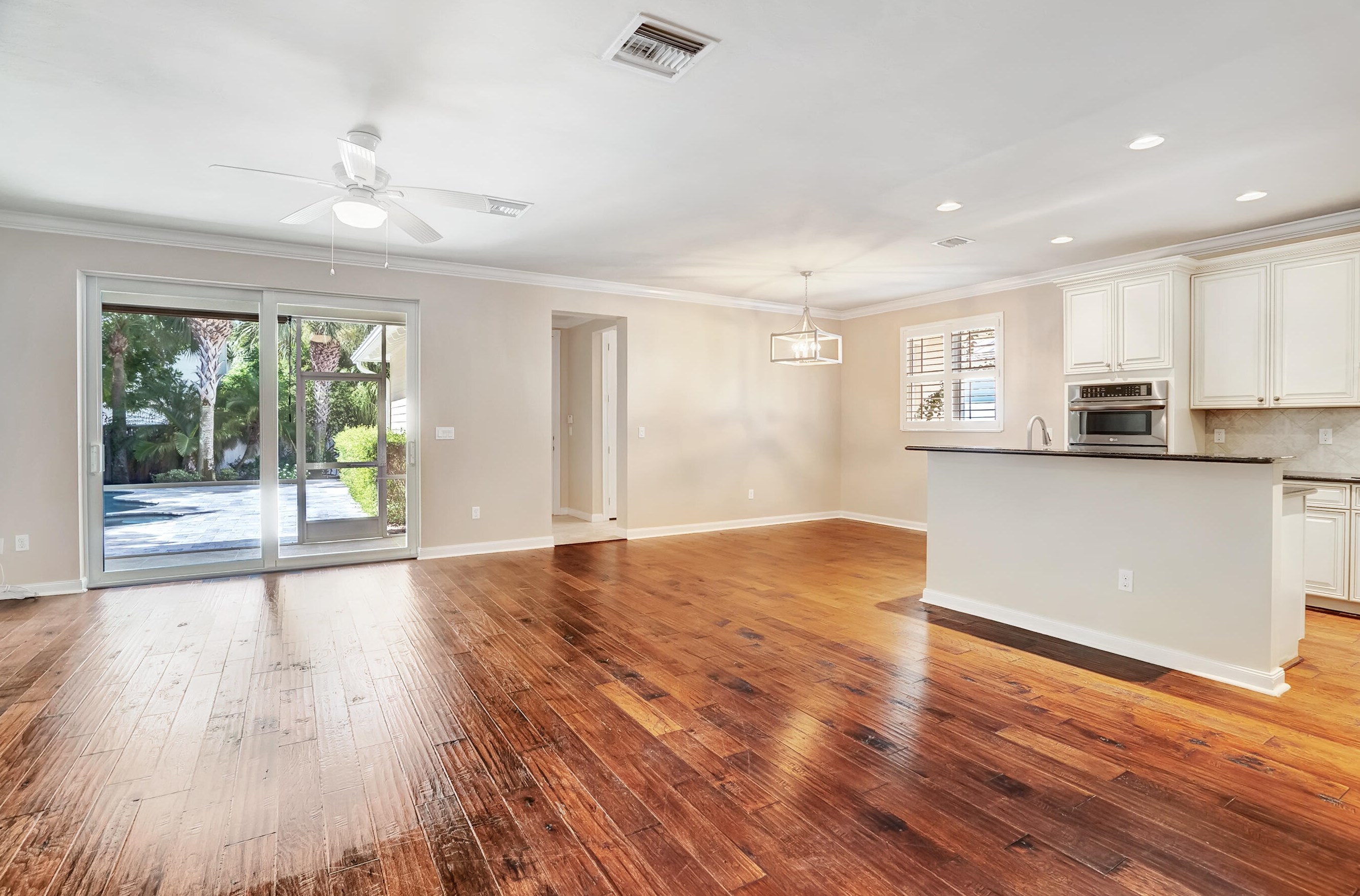 1038 Duval St, Jupiter, FL 33458-8255