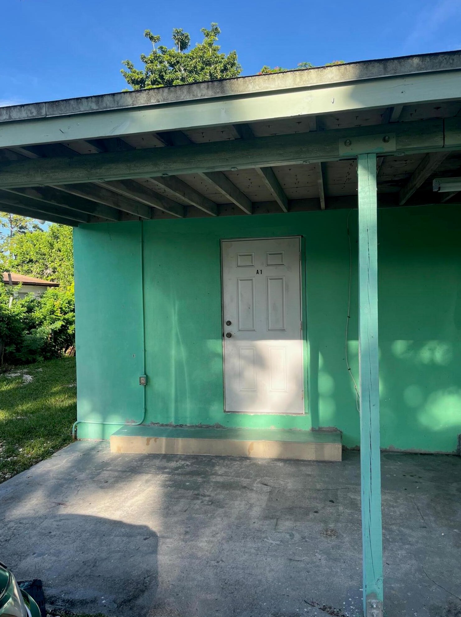 623 Mango Dr, West Palm Beach, FL 33415-3833