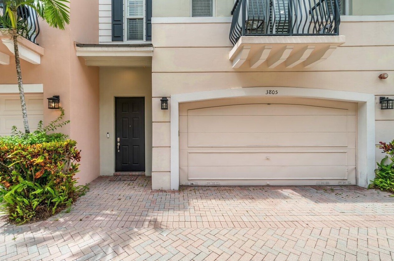3805 Nw 5th Ter, Boca Raton, FL 33431