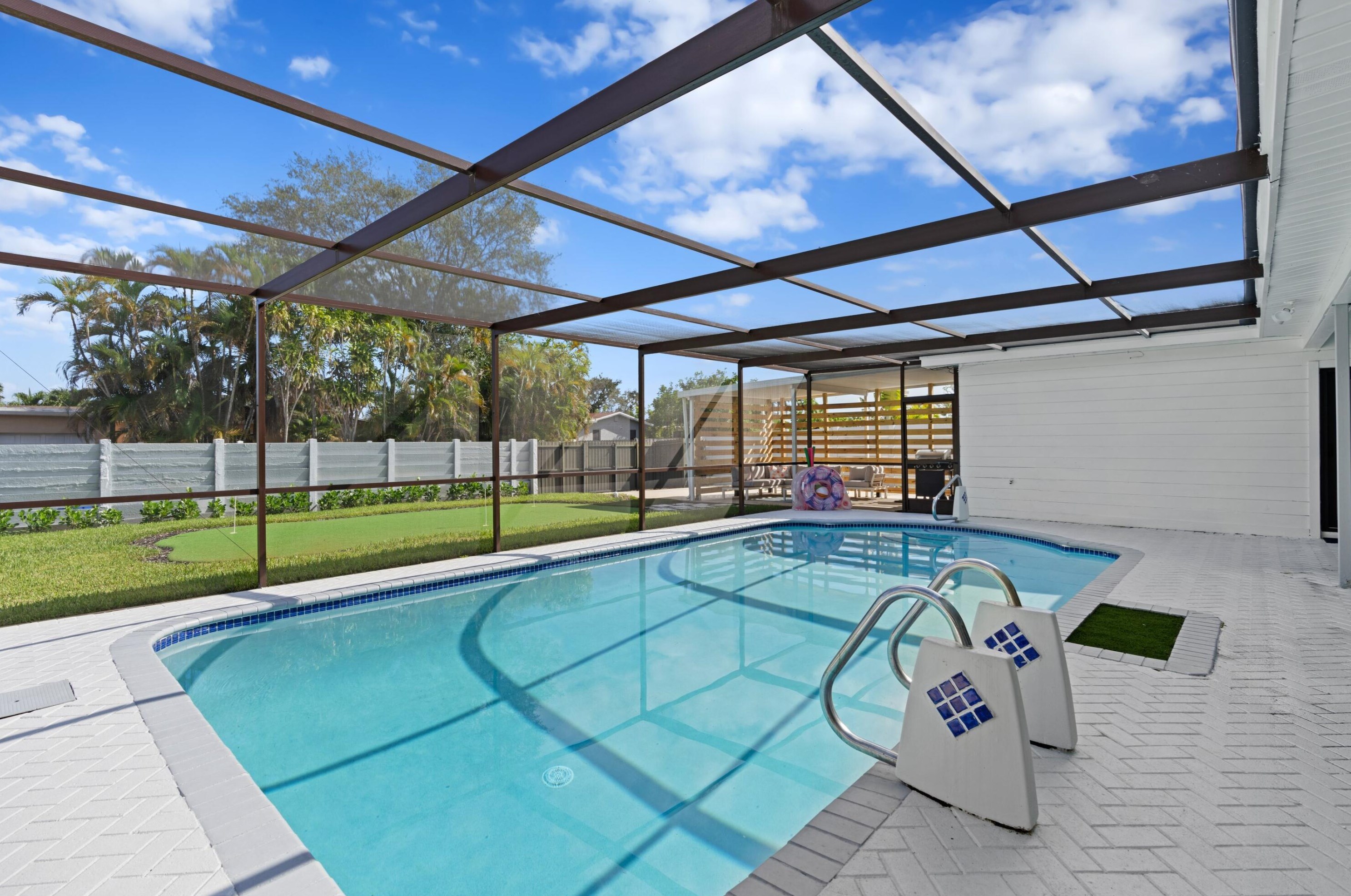 1831 56 Ave, Hollywood FL exterior