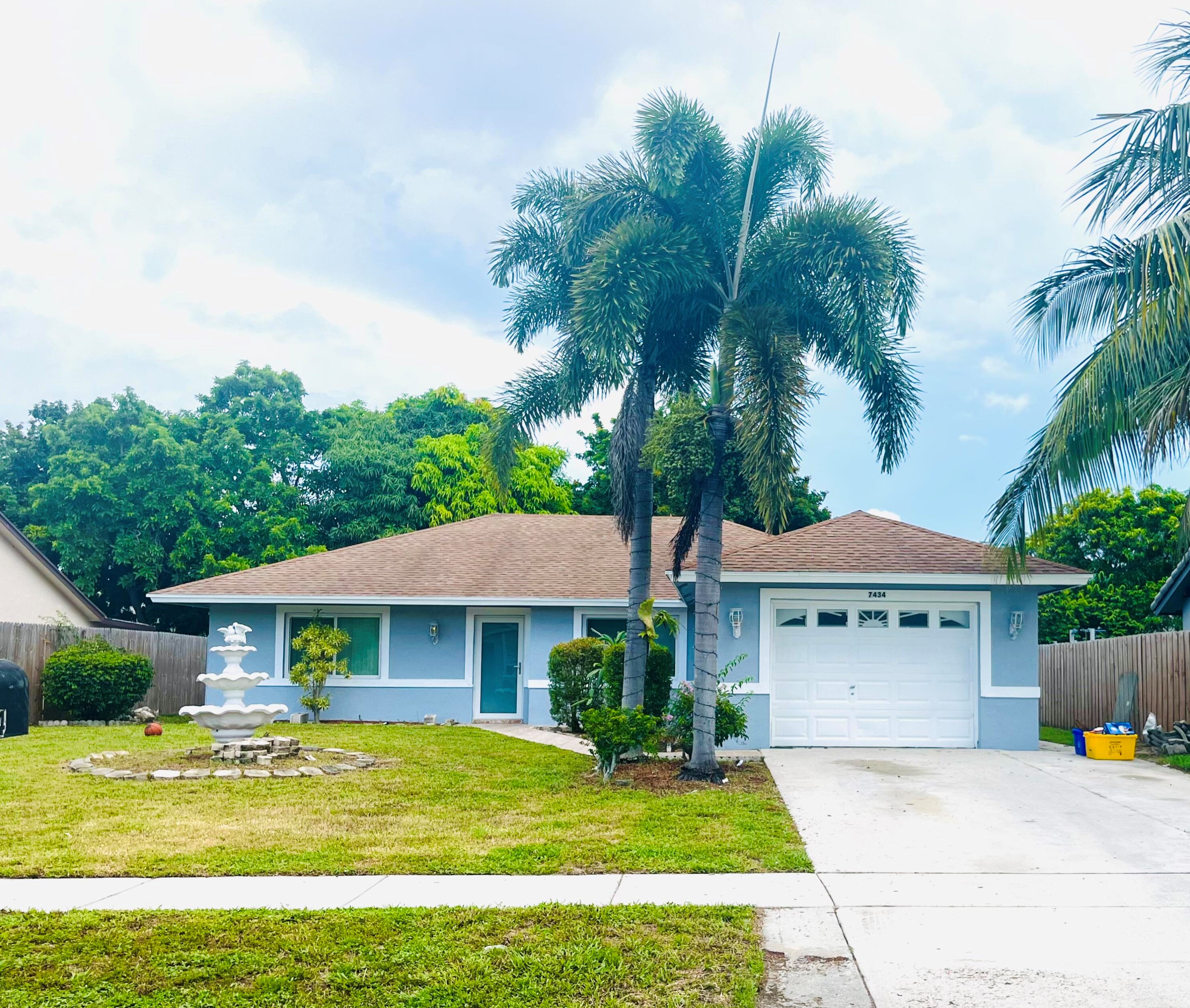7434 Thatcher Ave, Lake Worth, FL 33462