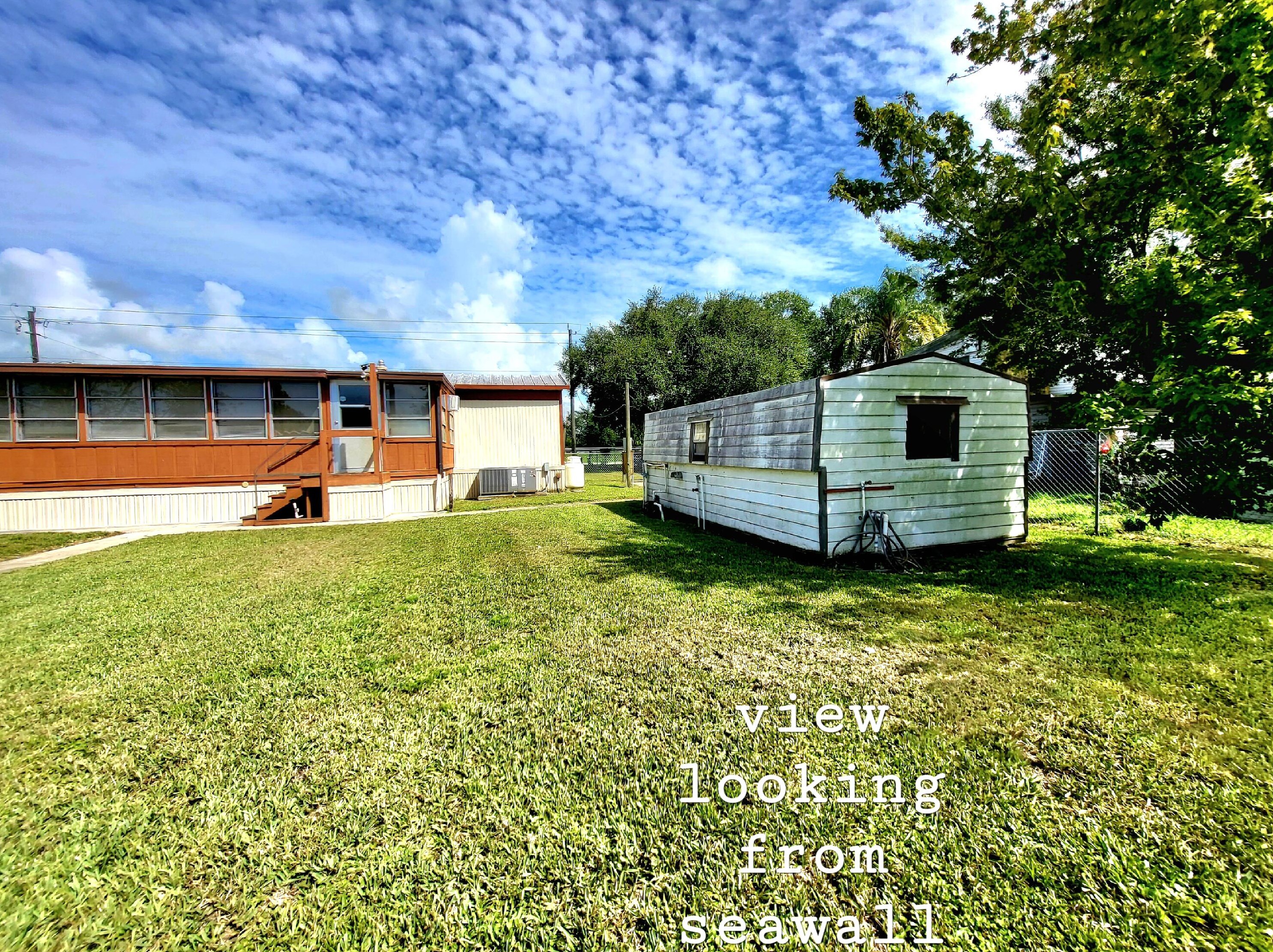 1031 Lk Dr, Okeechobee FL 34974-0299 exterior