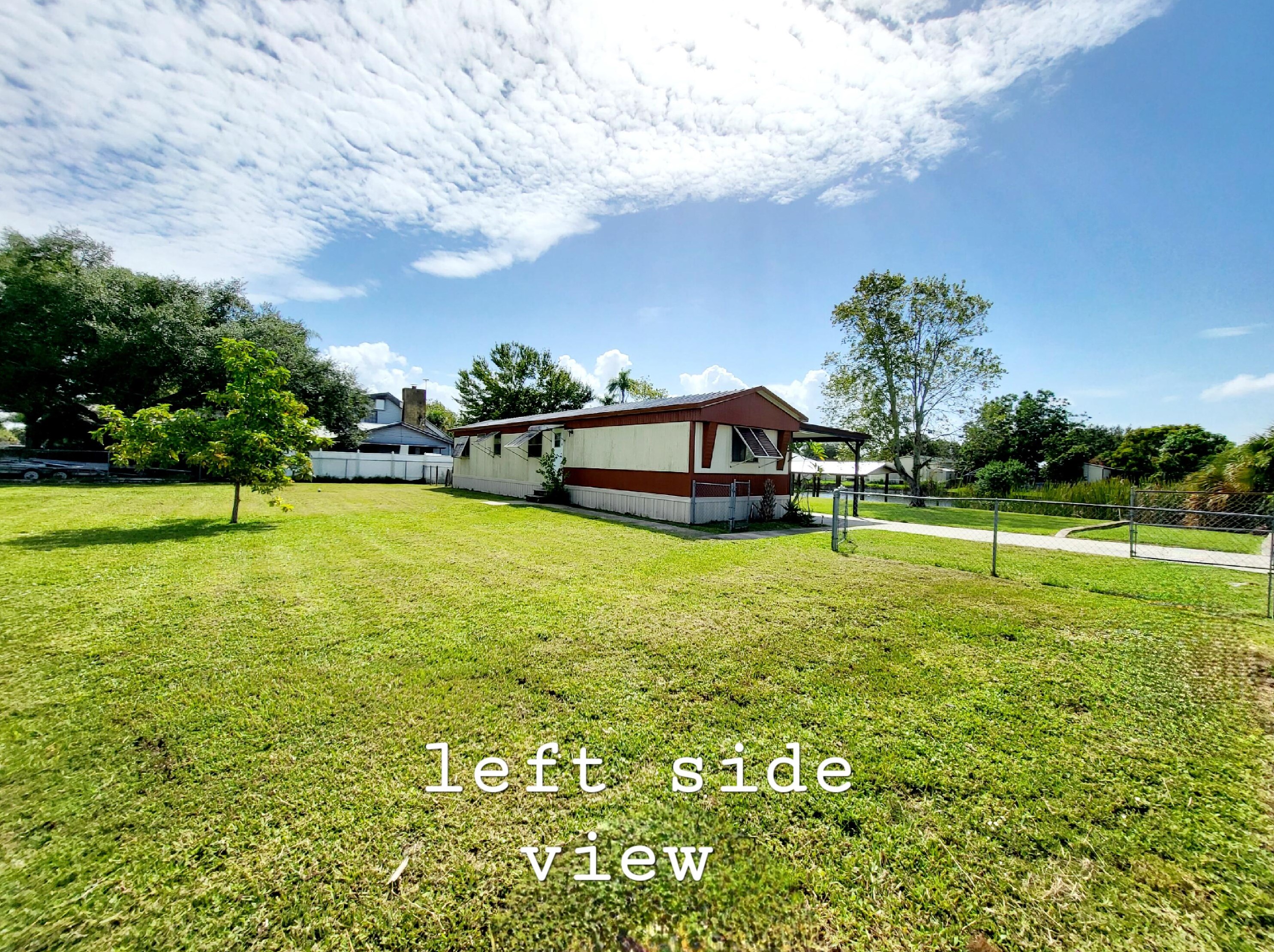 1031 Lake Dr, Okeechobee, FL 34974-0206