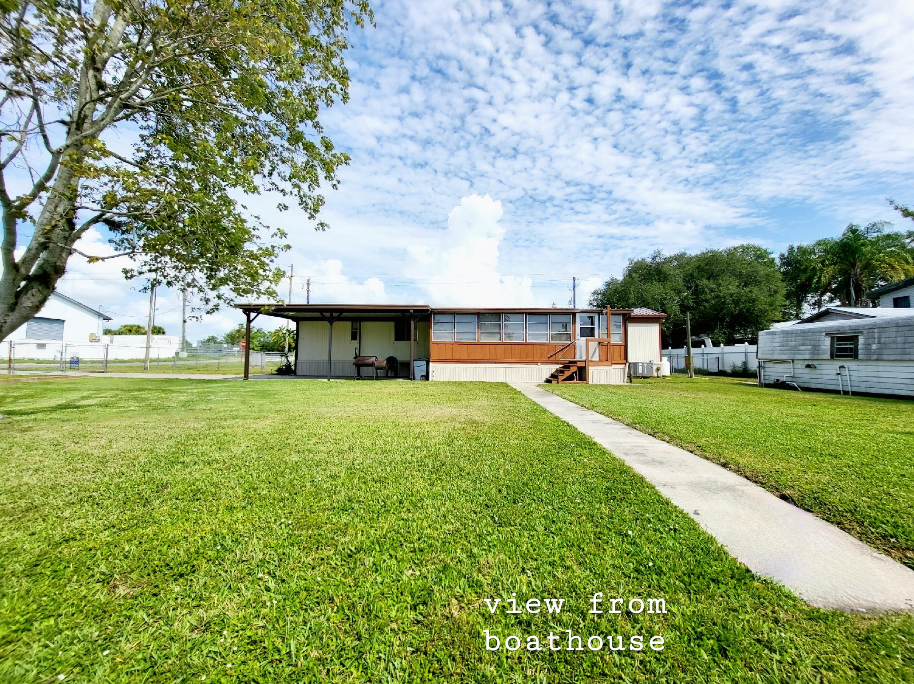 1031 Lk Dr, Okeechobee FL 34974-0299 exterior