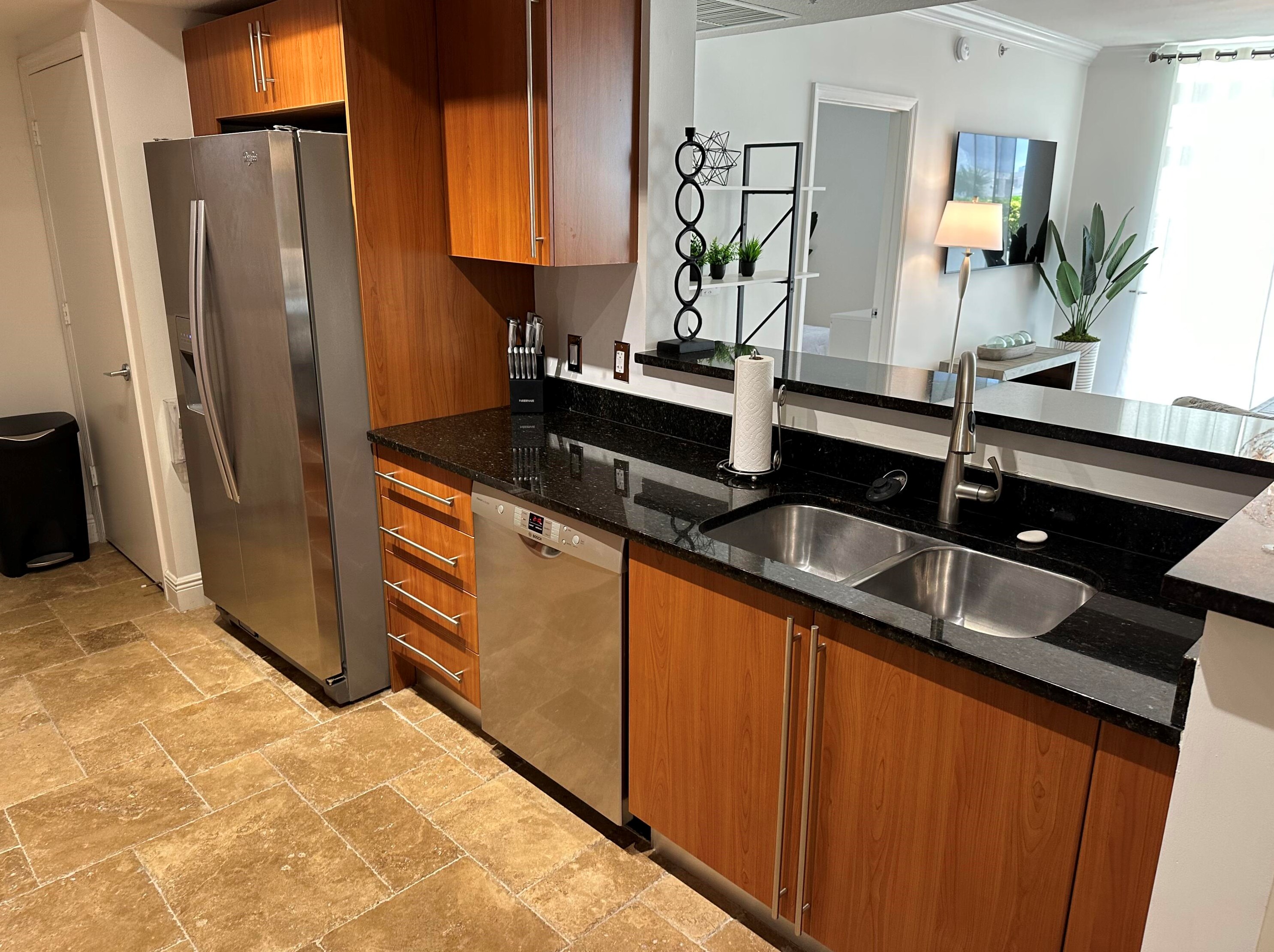1551 N Flagler Dr #515, West Palm Beach, FL 33401