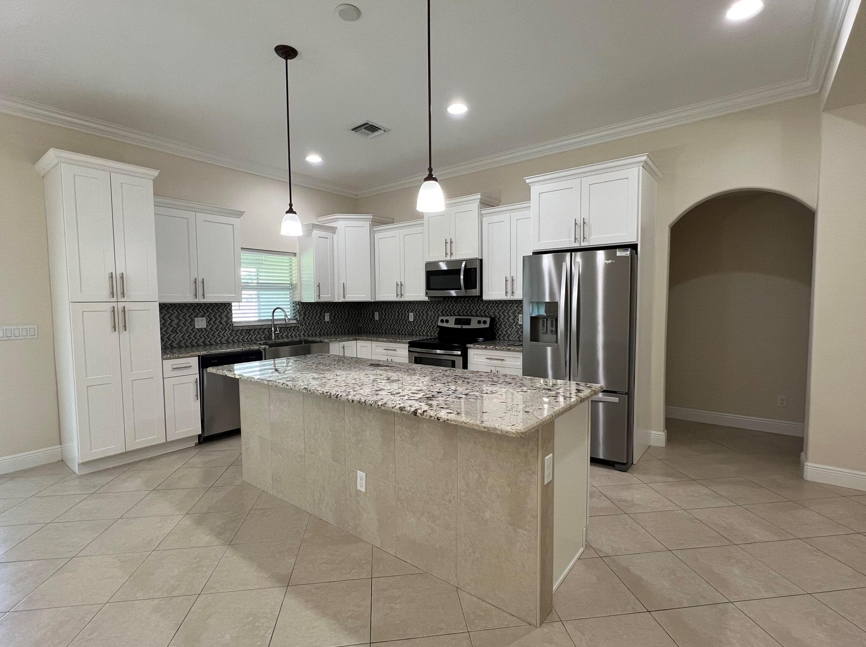 632 Sw Homeland Rd, Fort Pierce, FL 34953