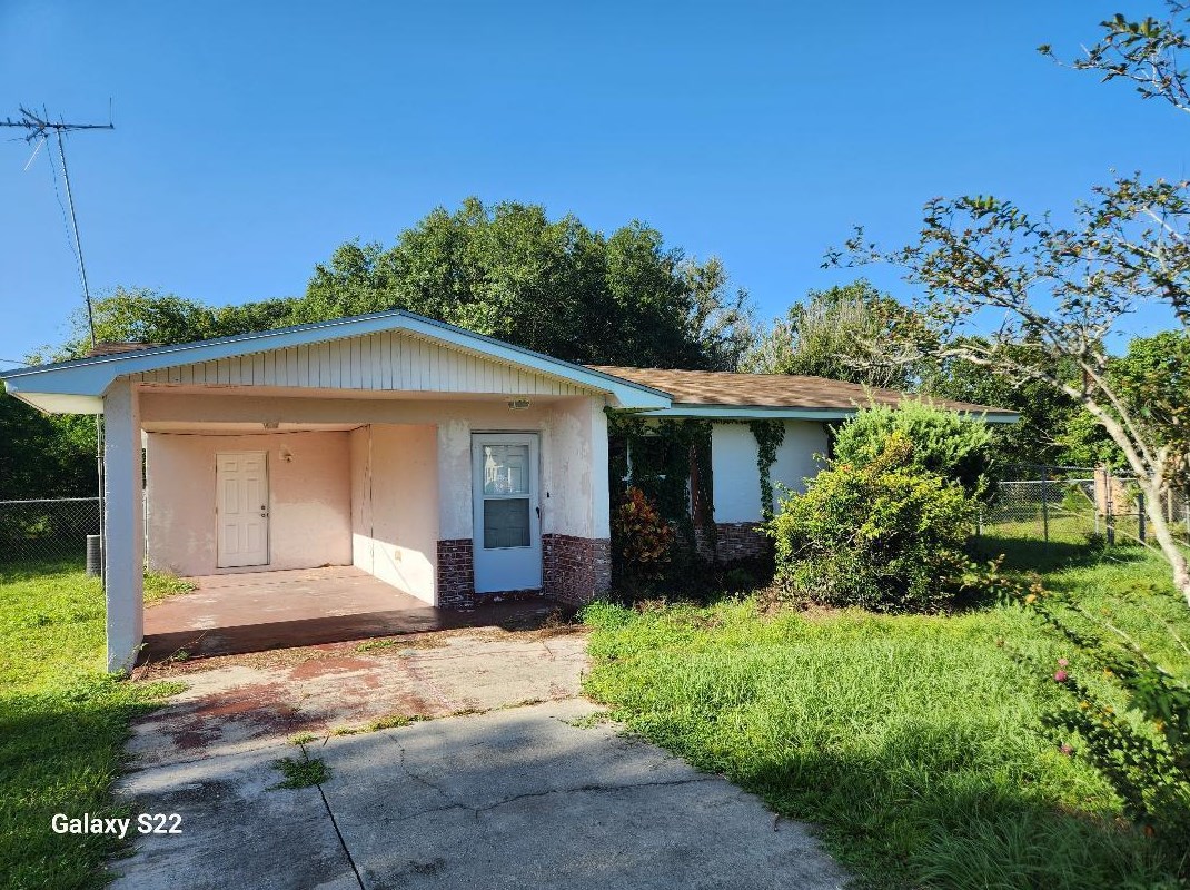 915 Nw 9th St, Okeechobee, FL 34972
