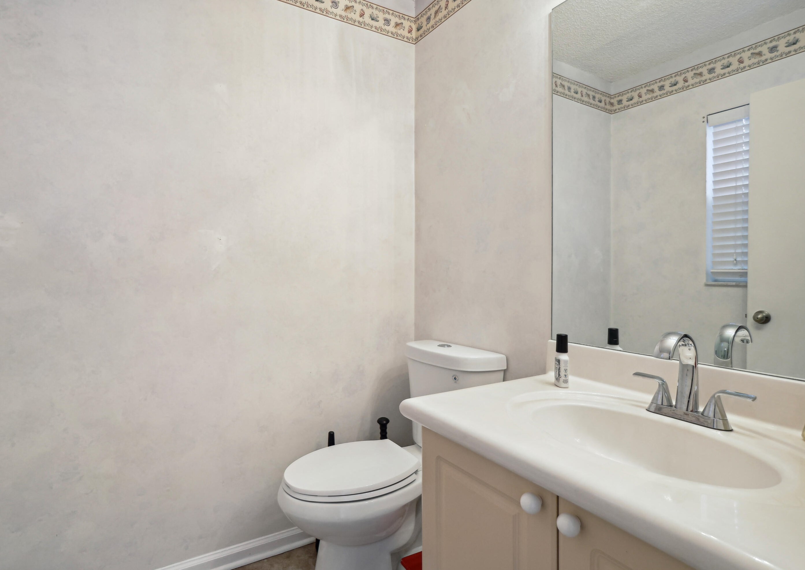 6006 Las Colinas Cir, Lake Worth FL 33463-6560 exterior