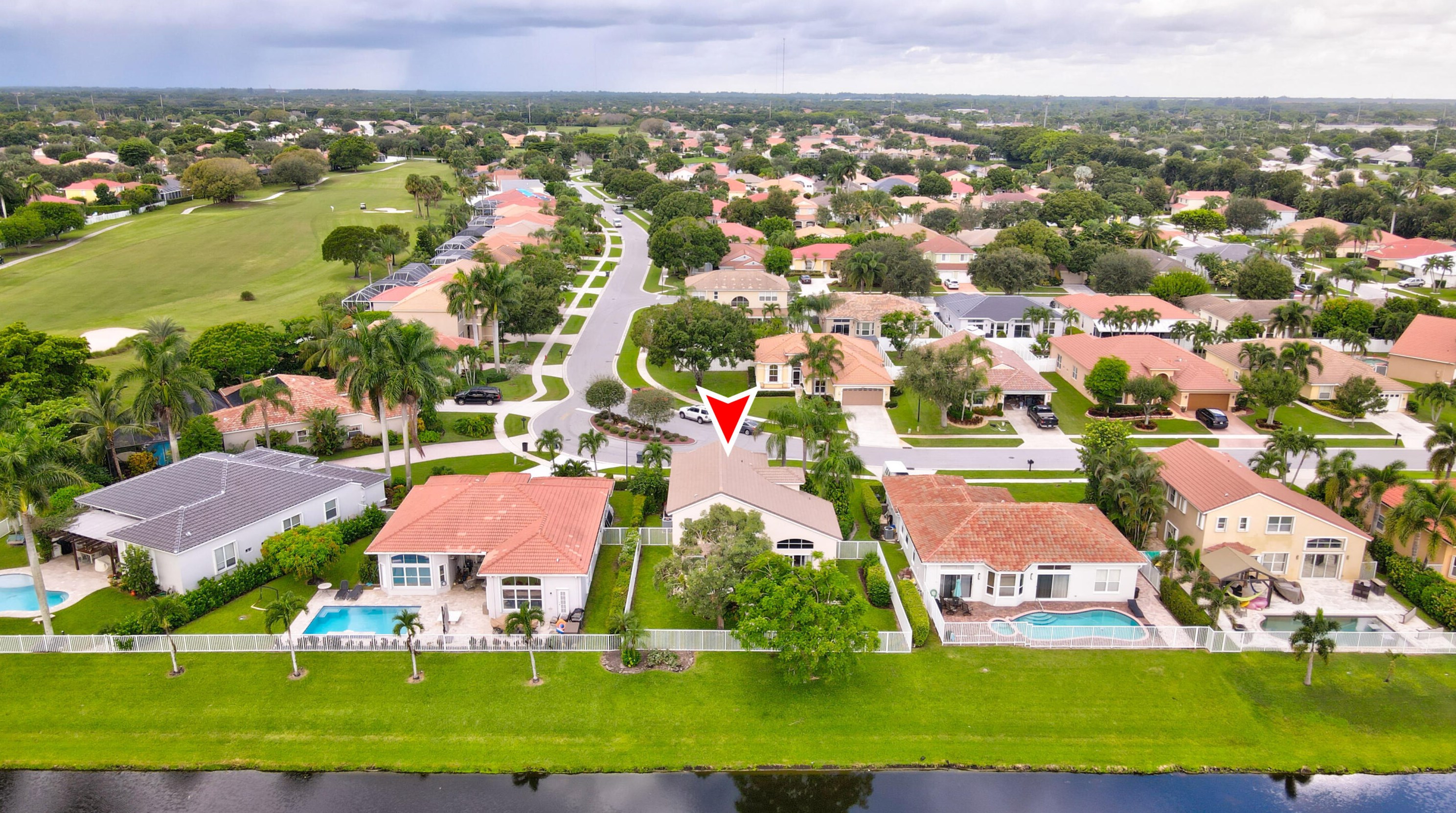 6006 Las Colinas Cir, Lake Worth FL 33463-6560 exterior