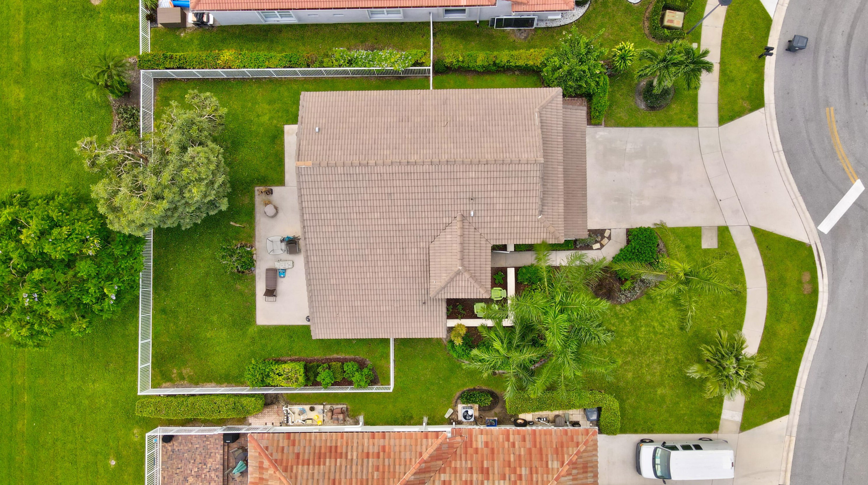 6006 Las Colinas Cir, Lake Worth FL 33463-6560 exterior