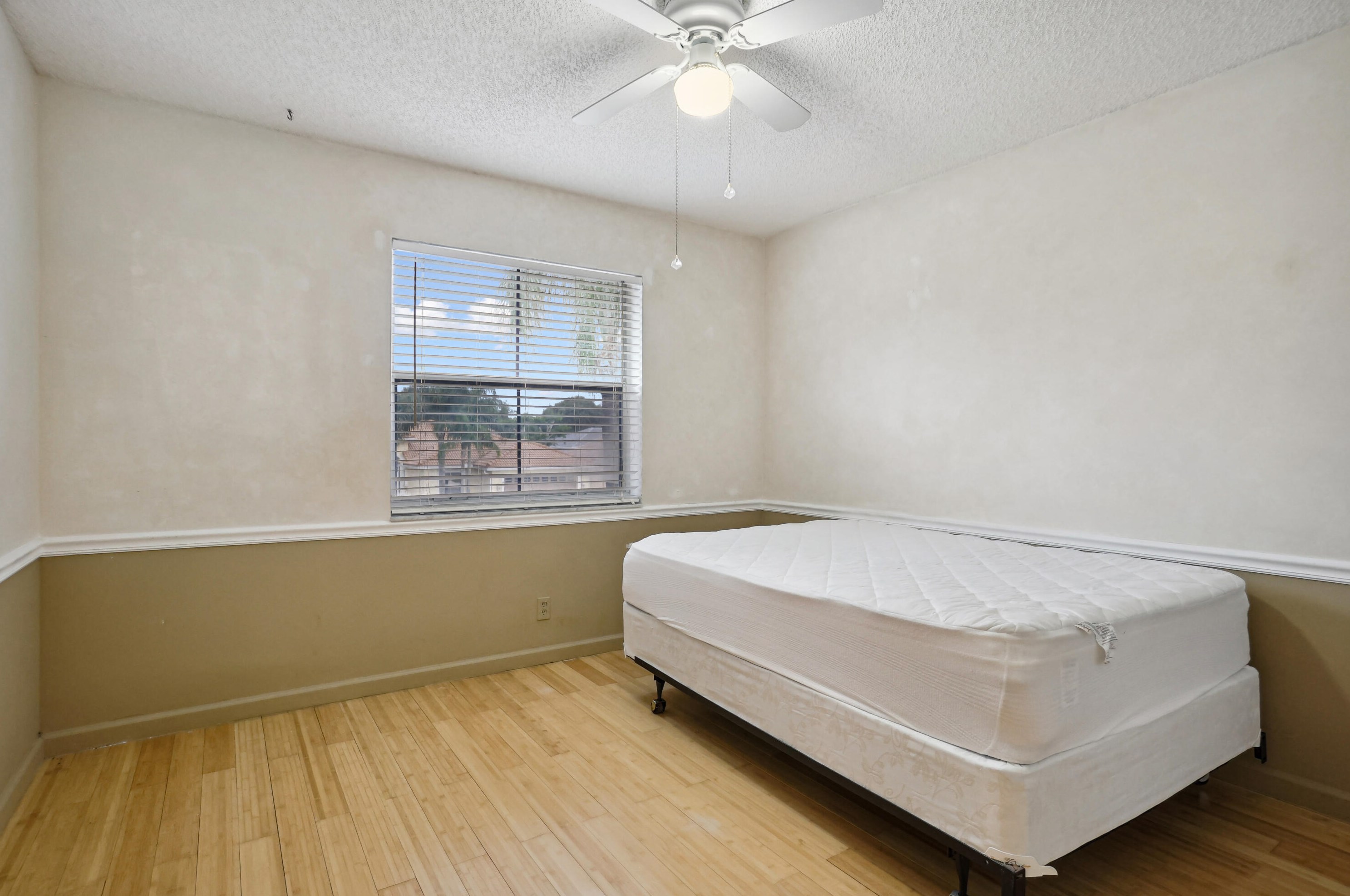 6006 Las Colinas Cir, Lake Worth FL 33463-6560 exterior