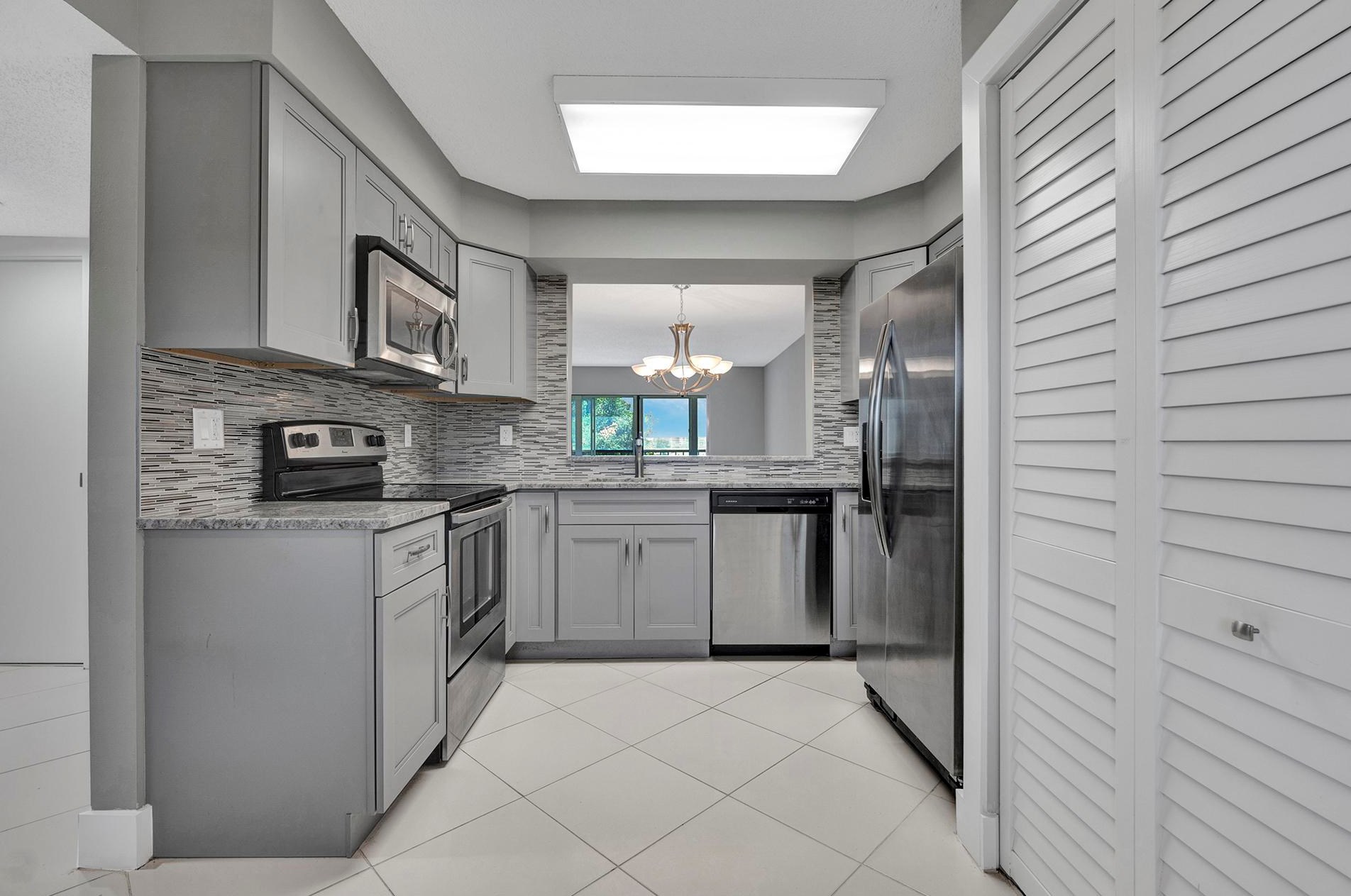 14376 Amberly Ln #407, Delray Beach, FL 33446