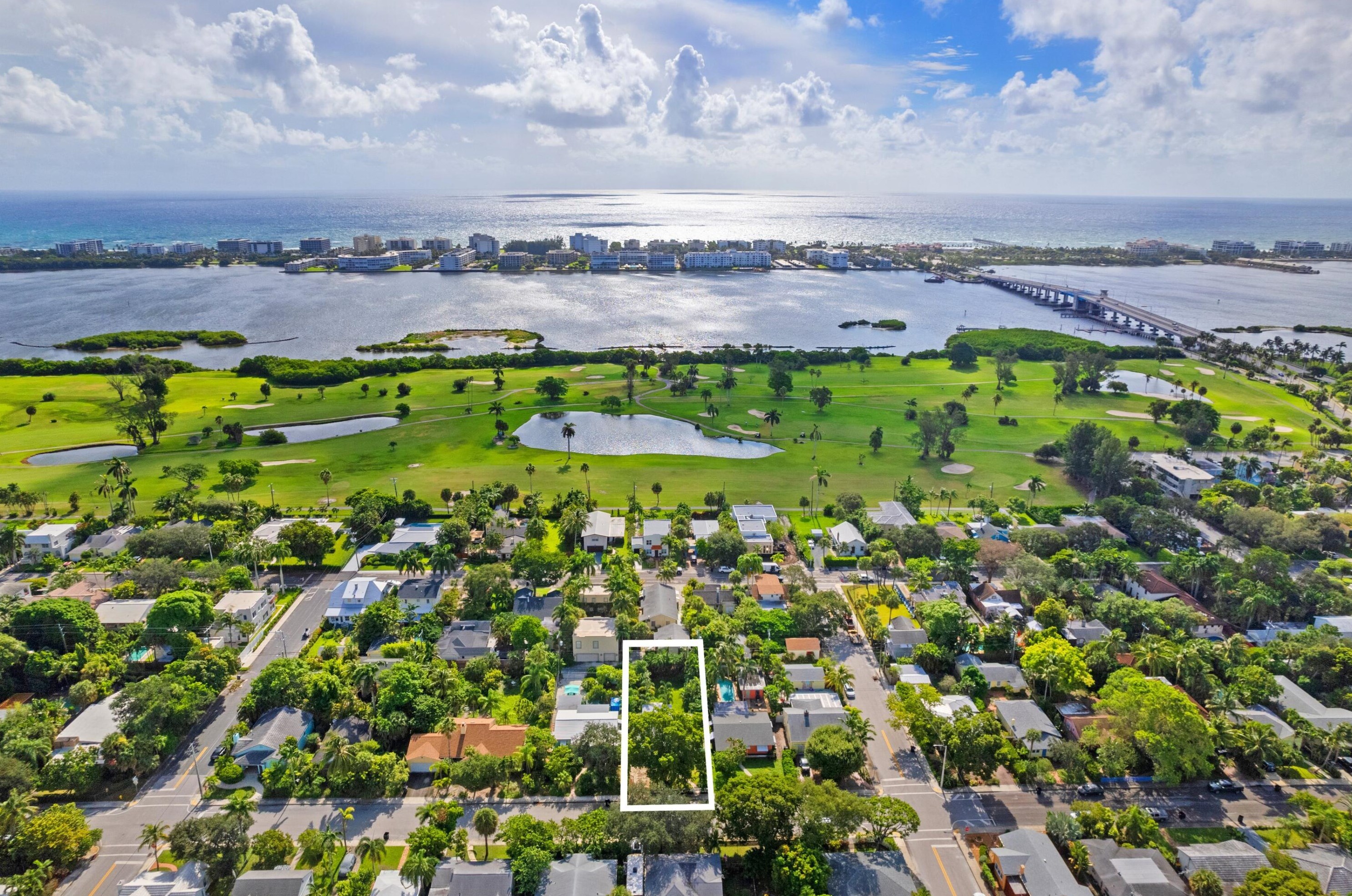 312 Palmway, Lake Worth FL  33460-3519 exterior