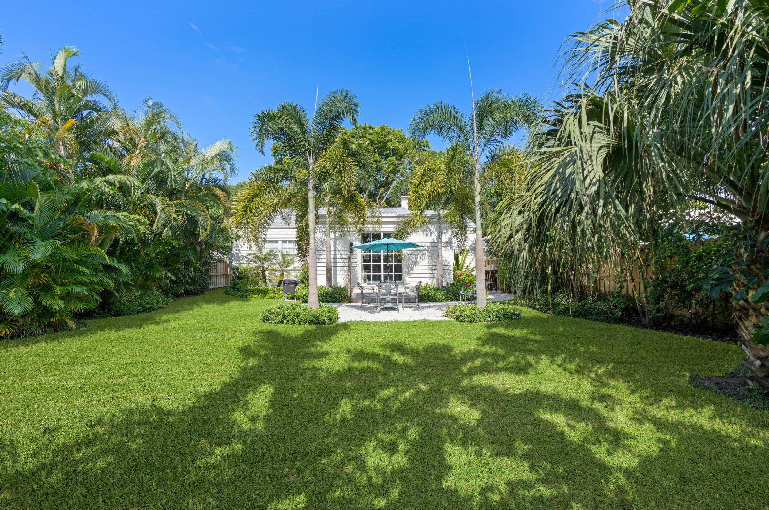 312 Palmway, Lake Worth FL  33460-3519 exterior