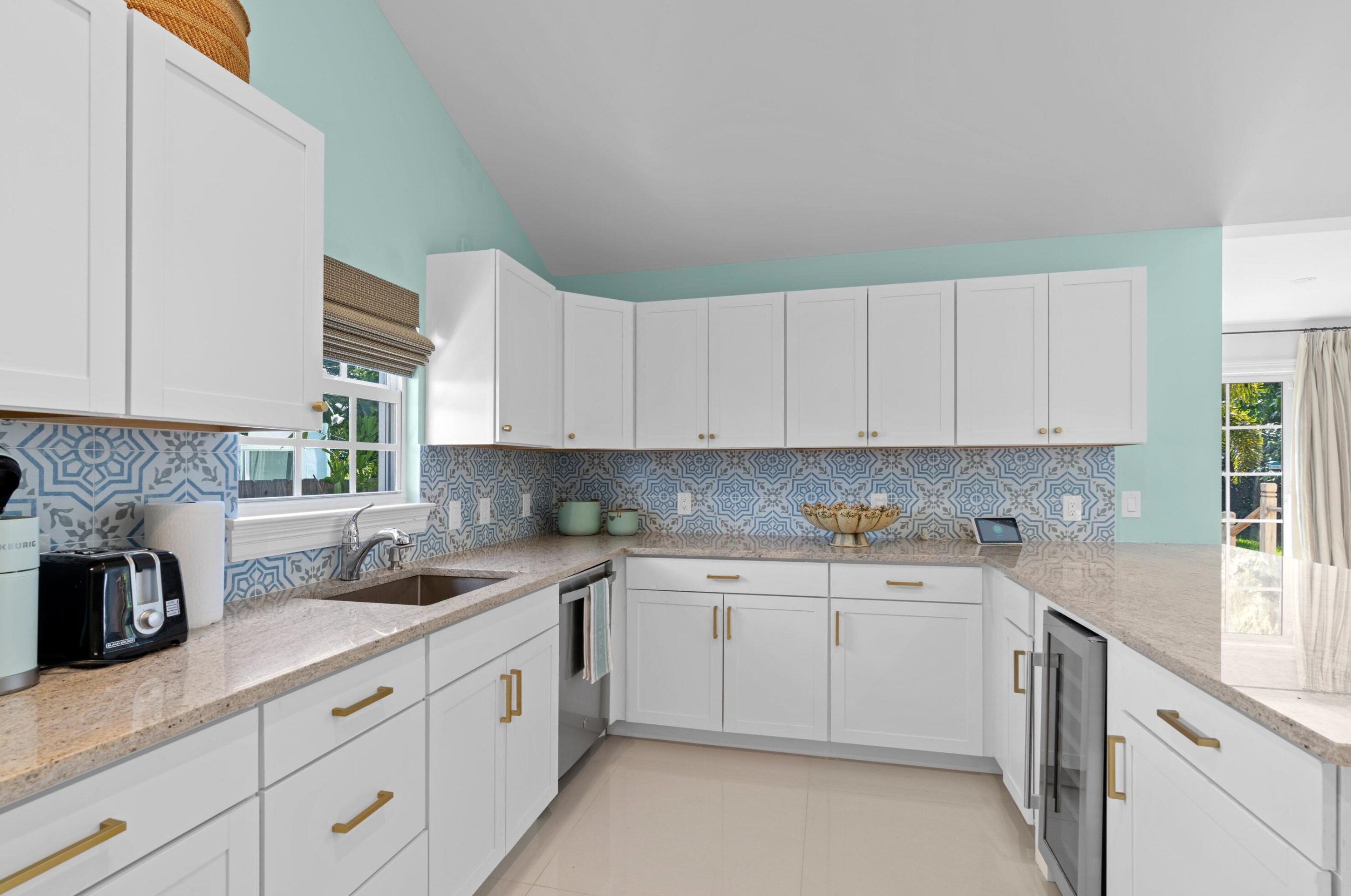 312 Palmway, Lake Worth FL  33460-3519 exterior