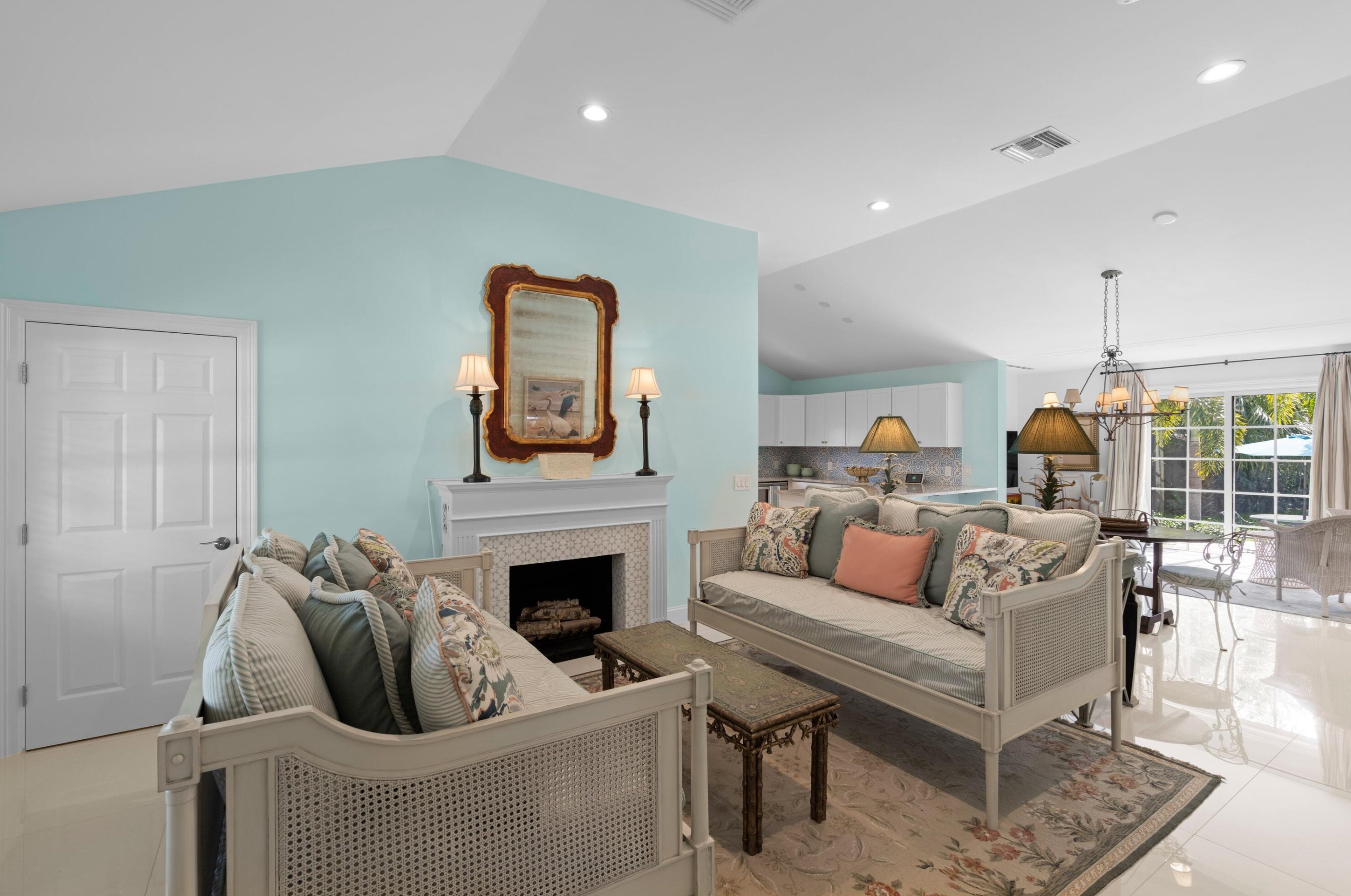 312 Palmway, Lake Worth FL  33460-3519 exterior