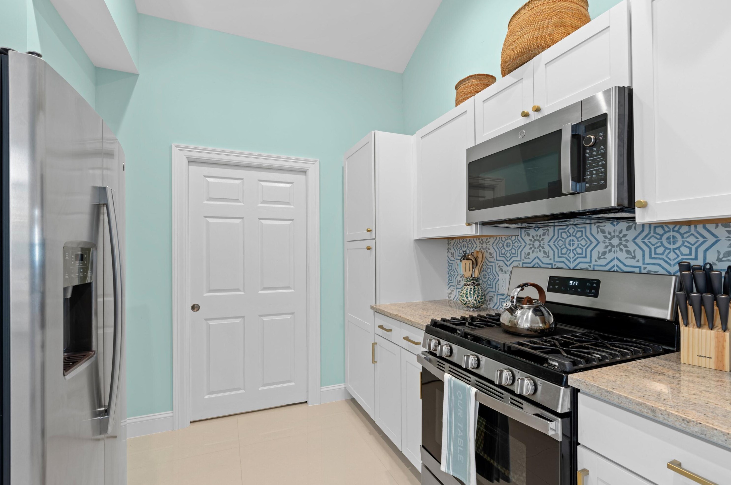 312 Palmway, Lake Worth FL  33460-3519 exterior