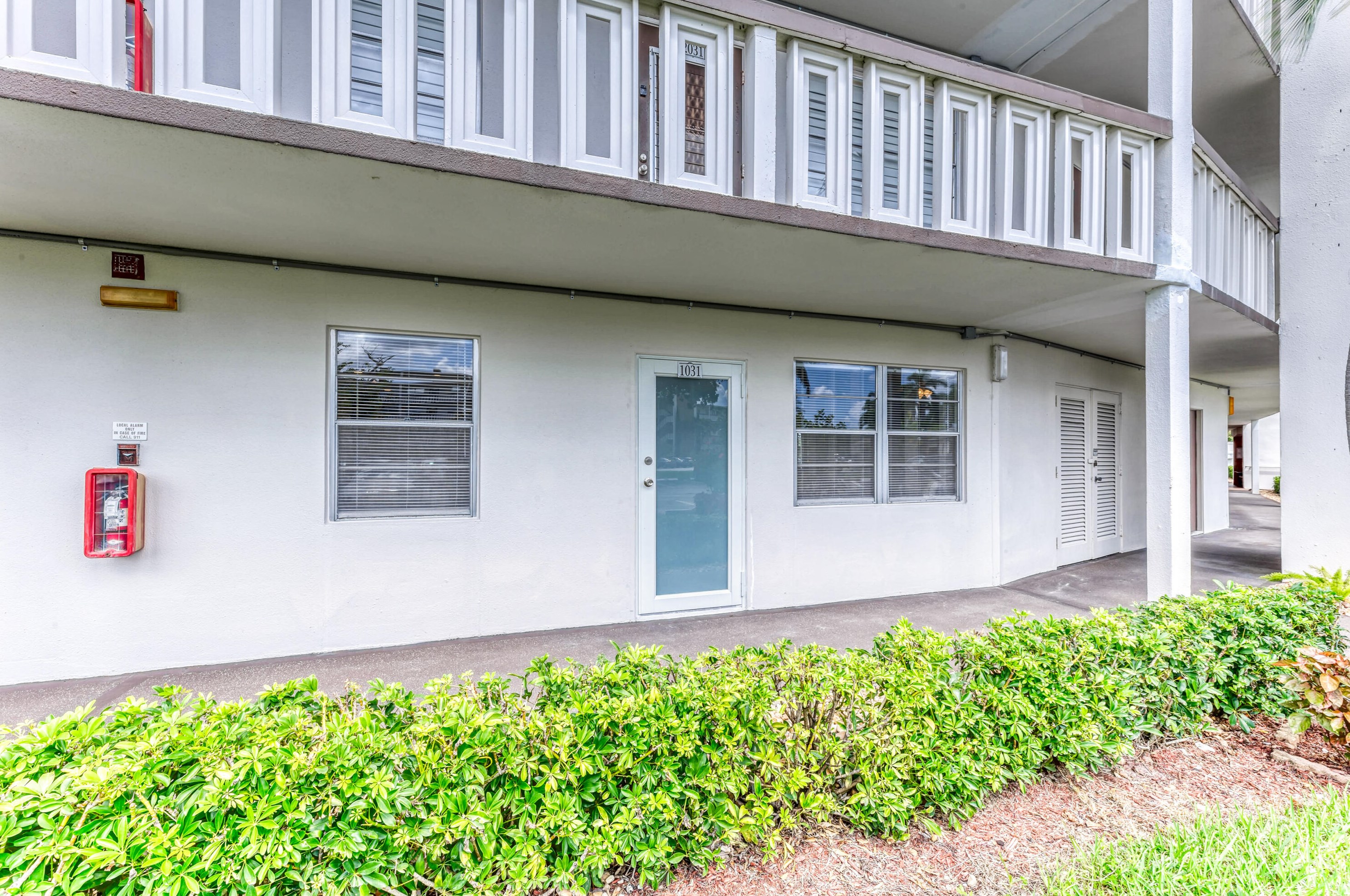 1031 Hythe B, Boca Raton FL  33434-4604 exterior